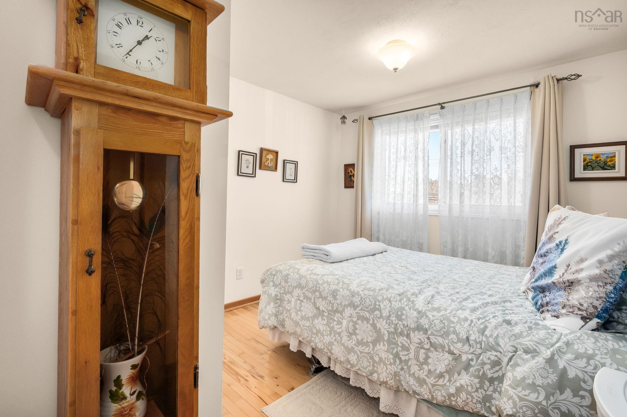 $459,900.00: 89 Pinetree Crescent, Hammonds Plains