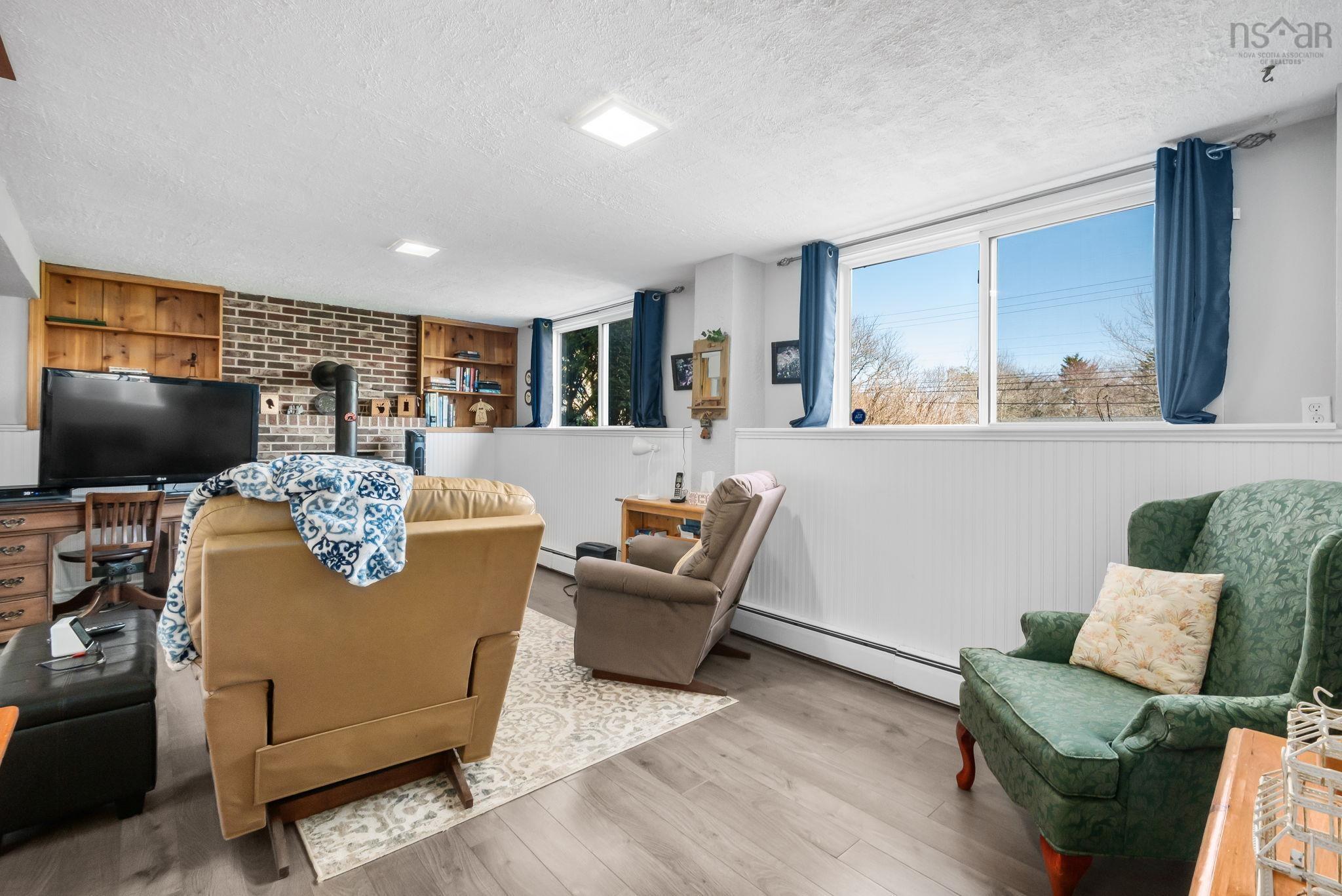 $459,900.00: 89 Pinetree Crescent, Hammonds Plains