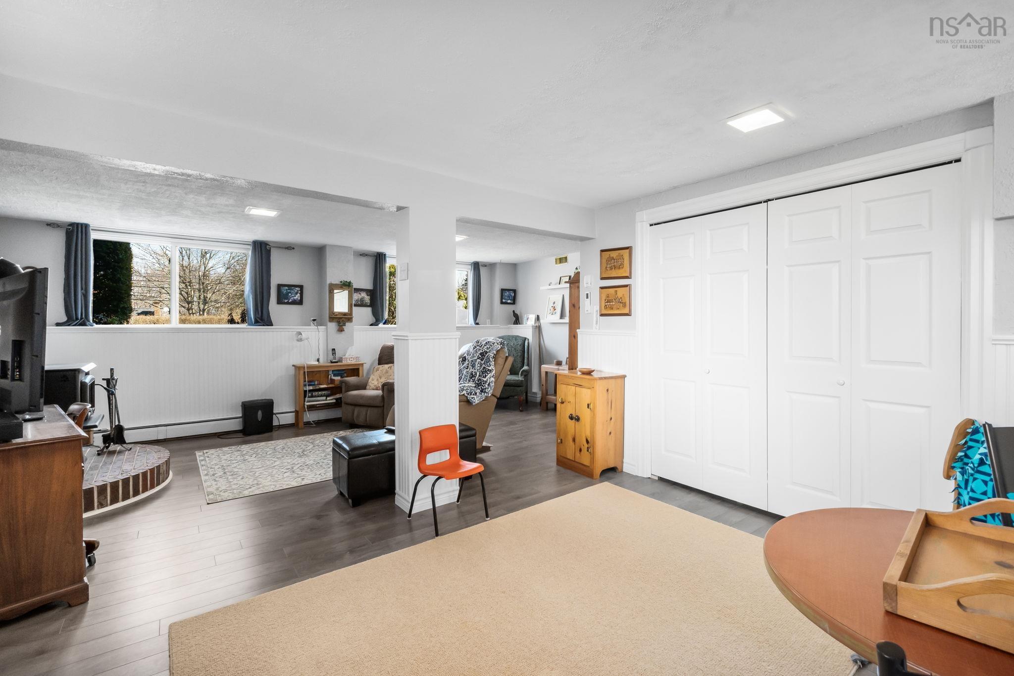 $459,900.00: 89 Pinetree Crescent, Hammonds Plains