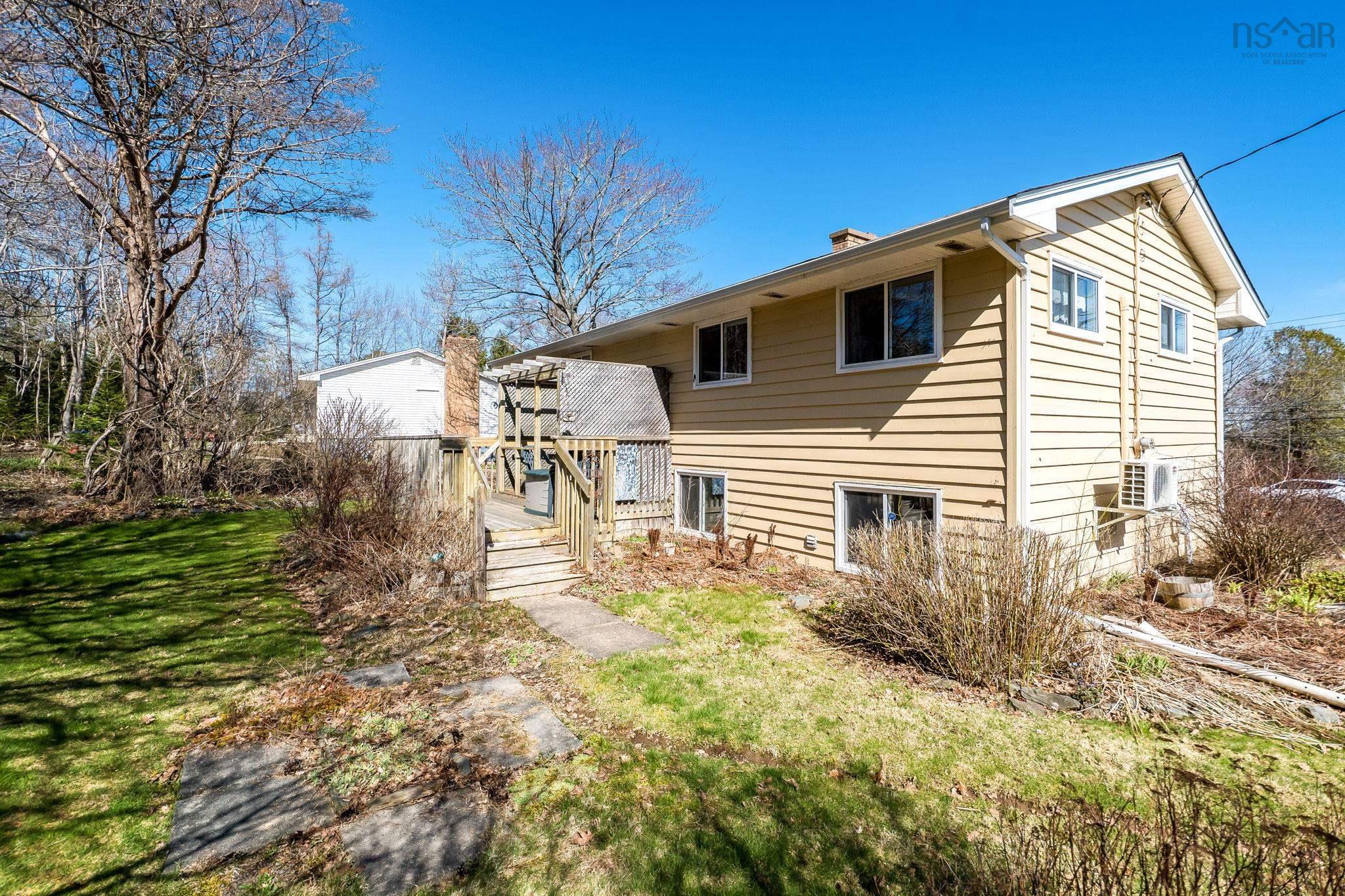 $459,900.00: 89 Pinetree Crescent, Hammonds Plains