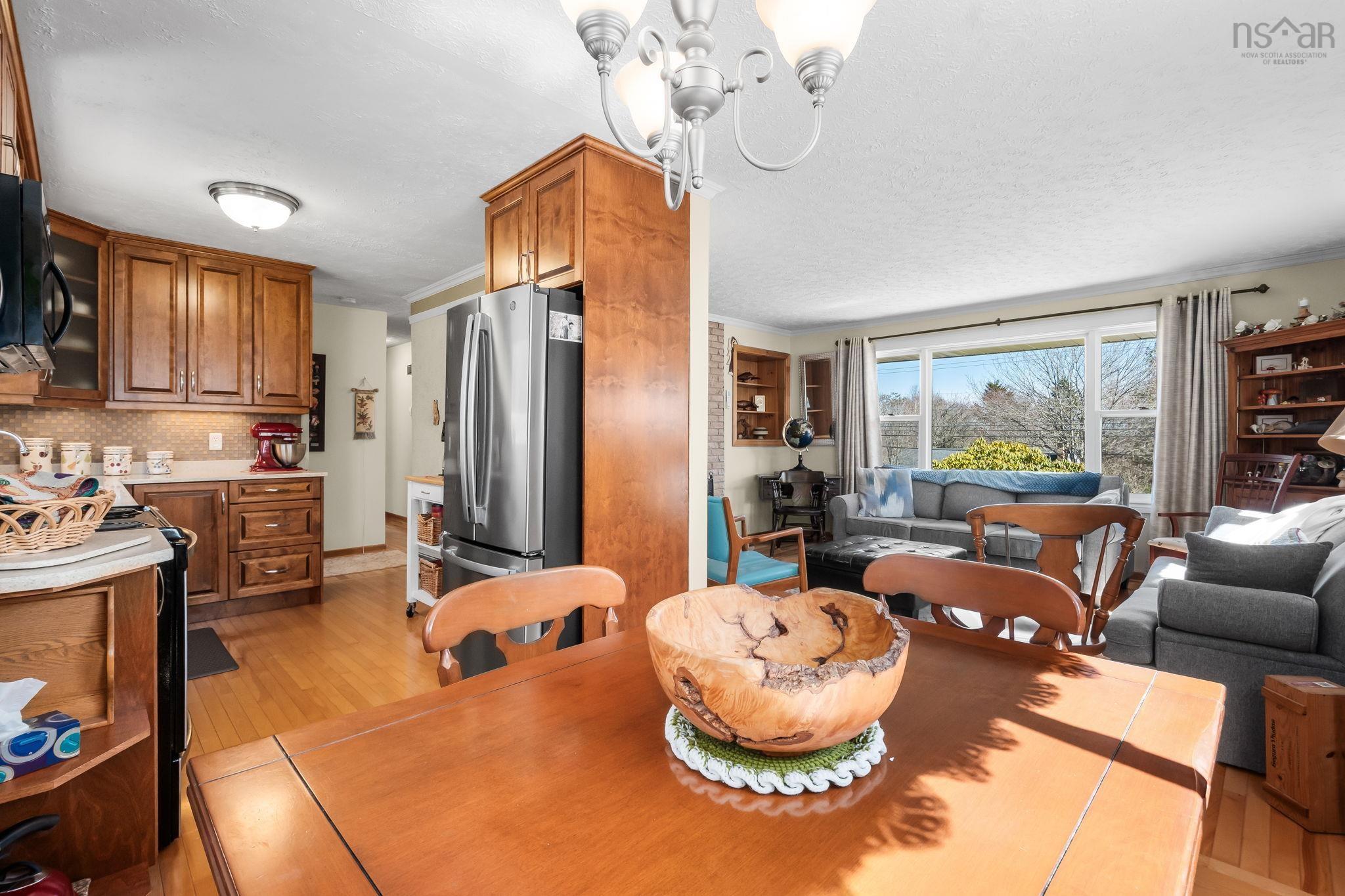 $459,900.00: 89 Pinetree Crescent, Hammonds Plains