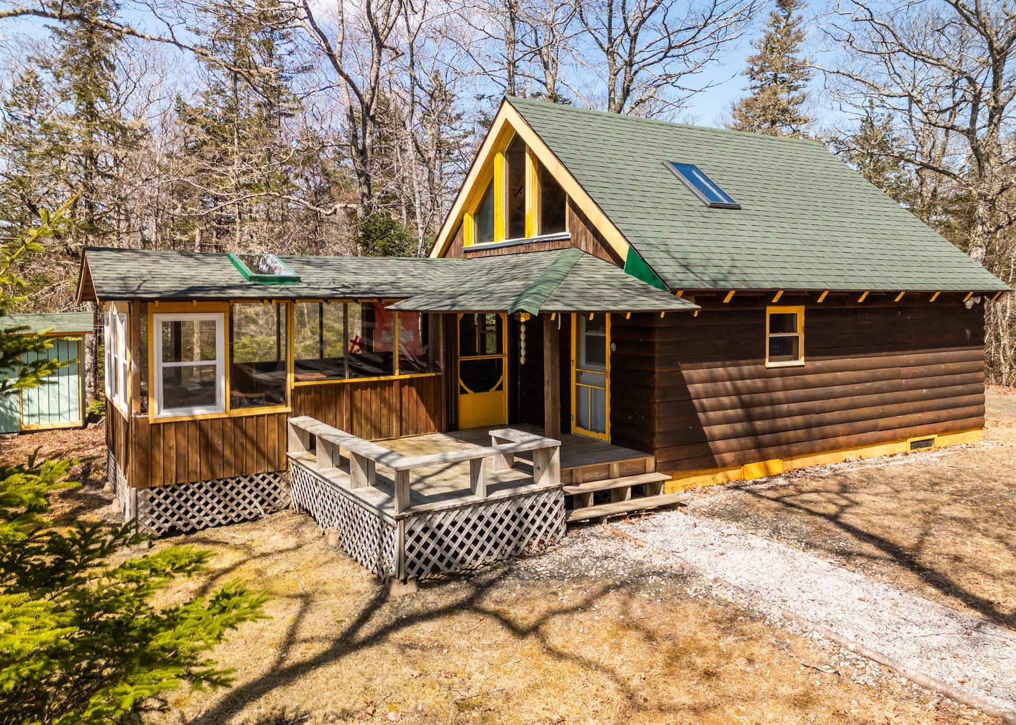 $375,000.00: 616 Lac A Pic Road, Quinan