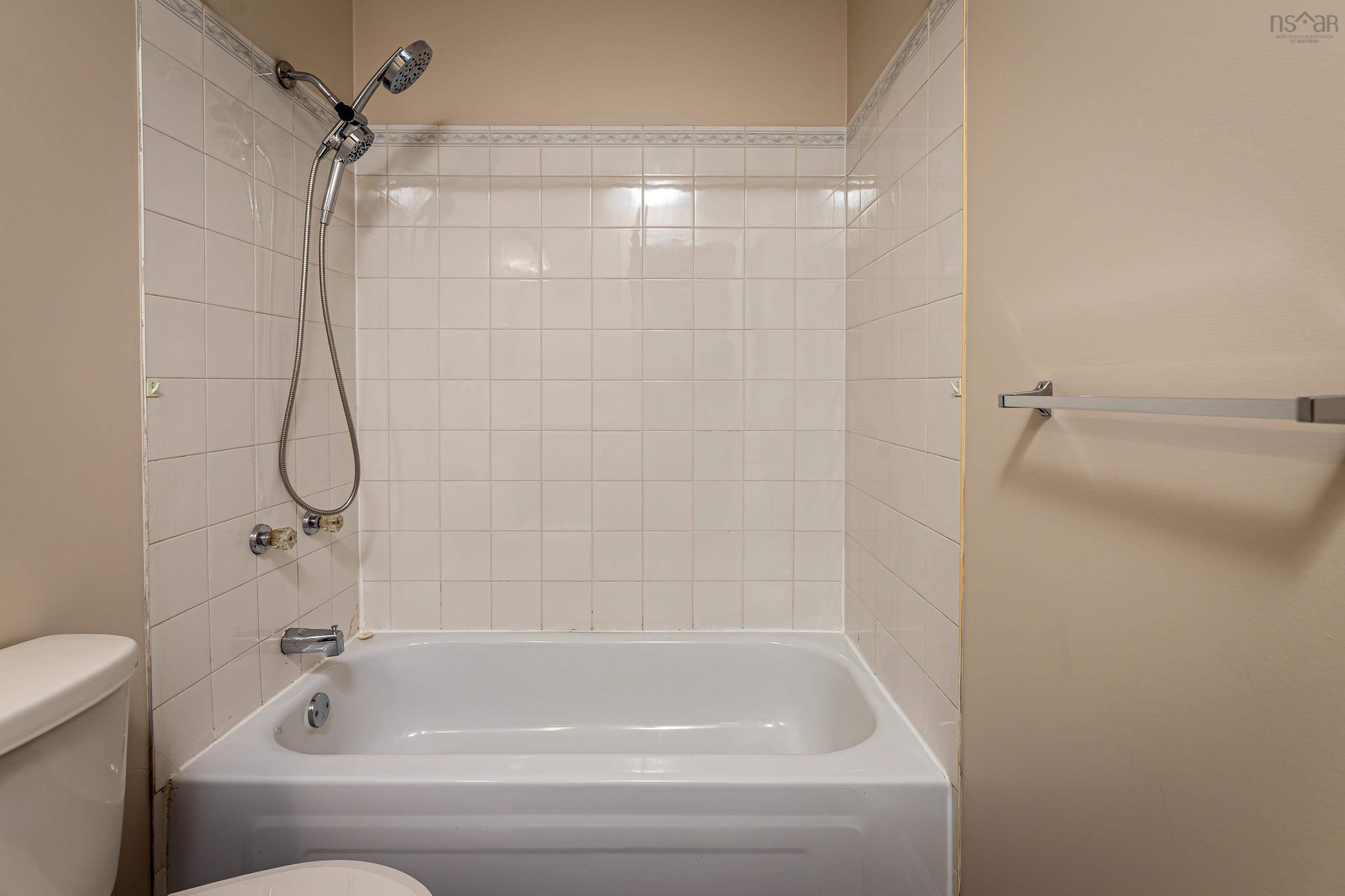 $409,900.00: 71 Hemlock Drive, Elmsdale