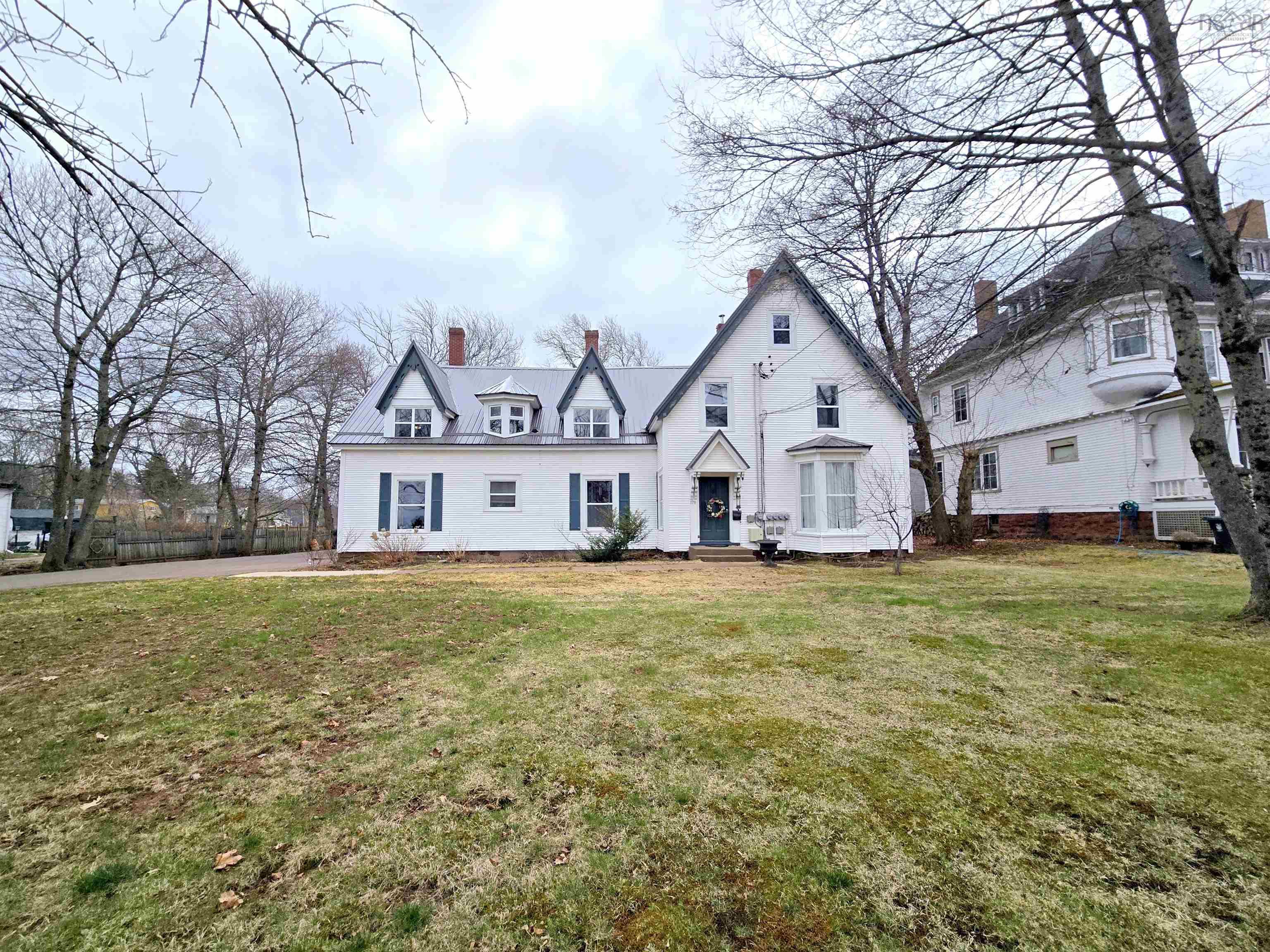 179-181 East Victoria Street, East Amherst, NS (MLS® 202608910)