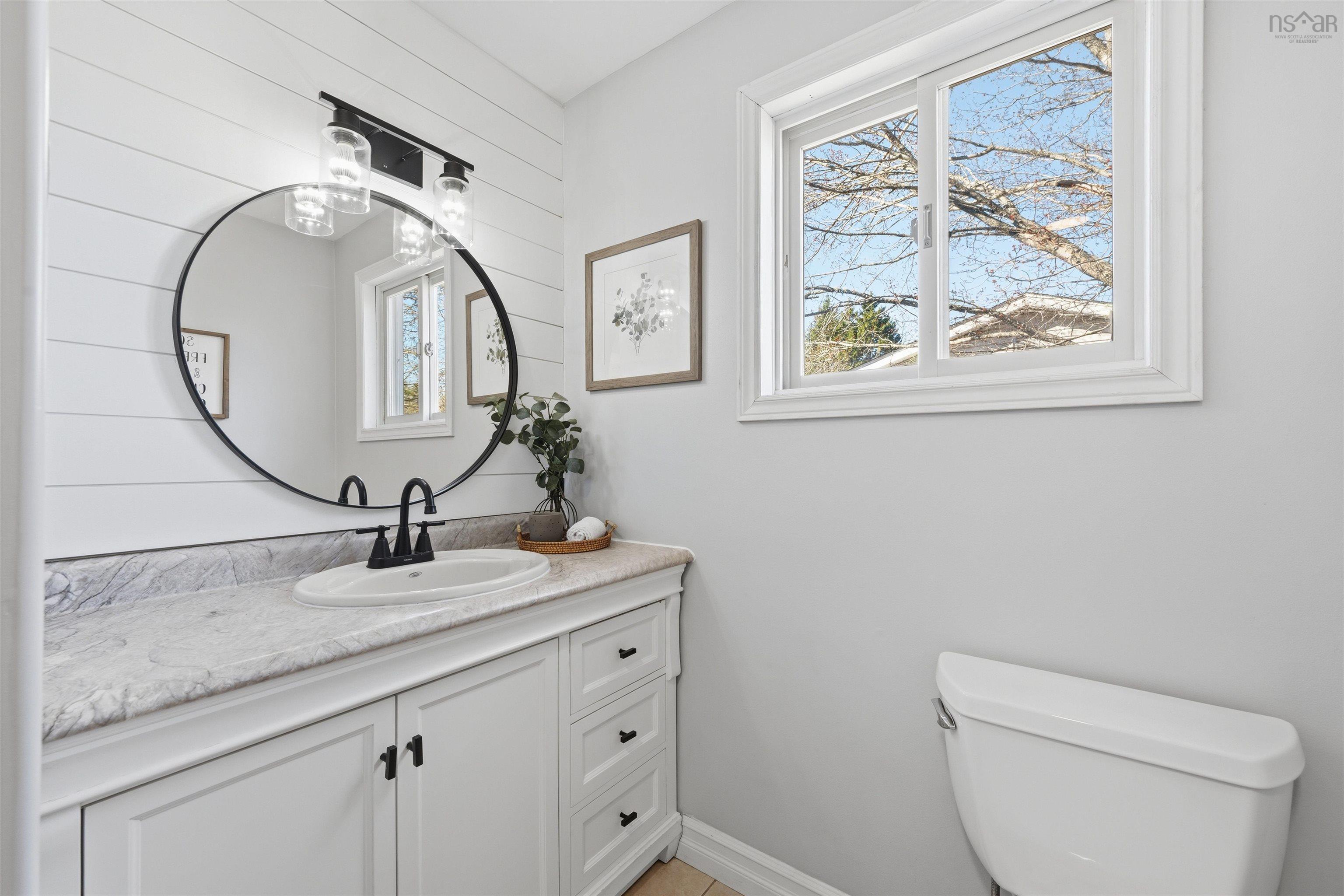 $569,900.00: 1410 Lucasville Road, Hammonds Plains