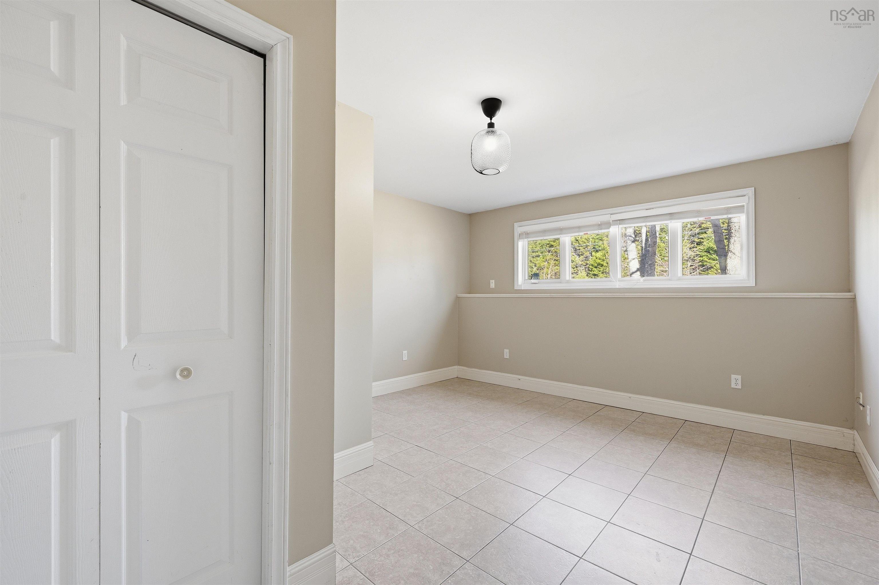 $569,900.00: 1410 Lucasville Road, Hammonds Plains