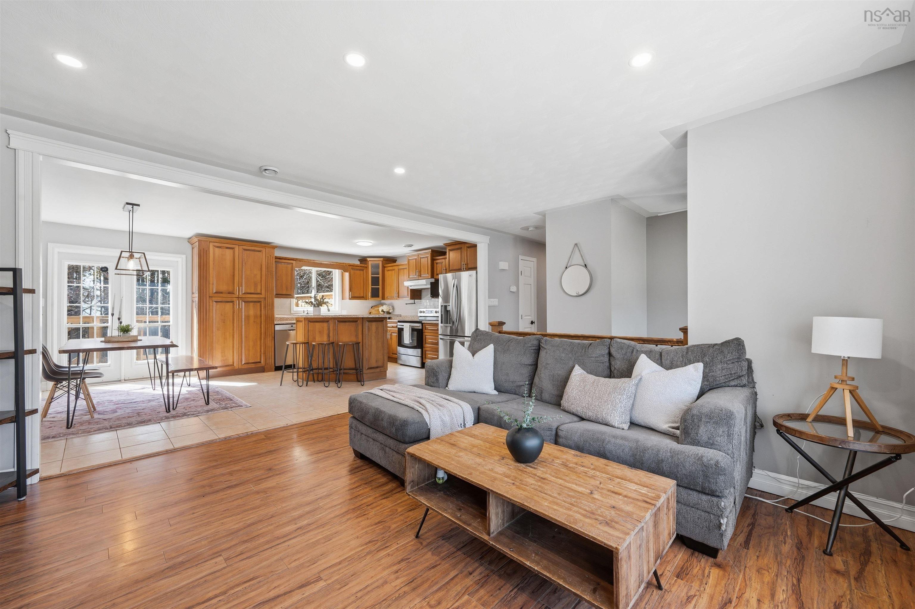 $569,900.00: 1410 Lucasville Road, Hammonds Plains