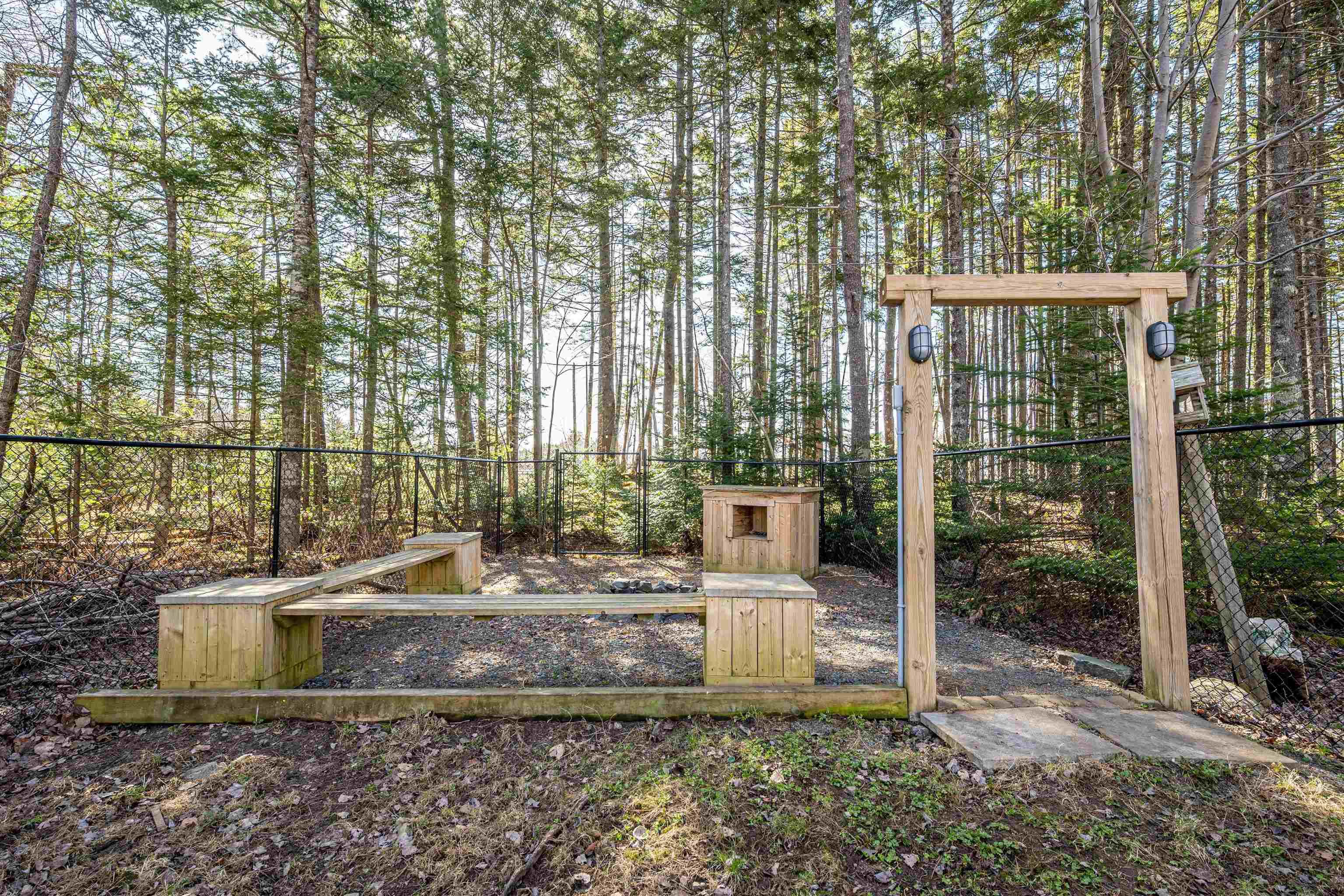 $569,900.00: 1410 Lucasville Road, Hammonds Plains