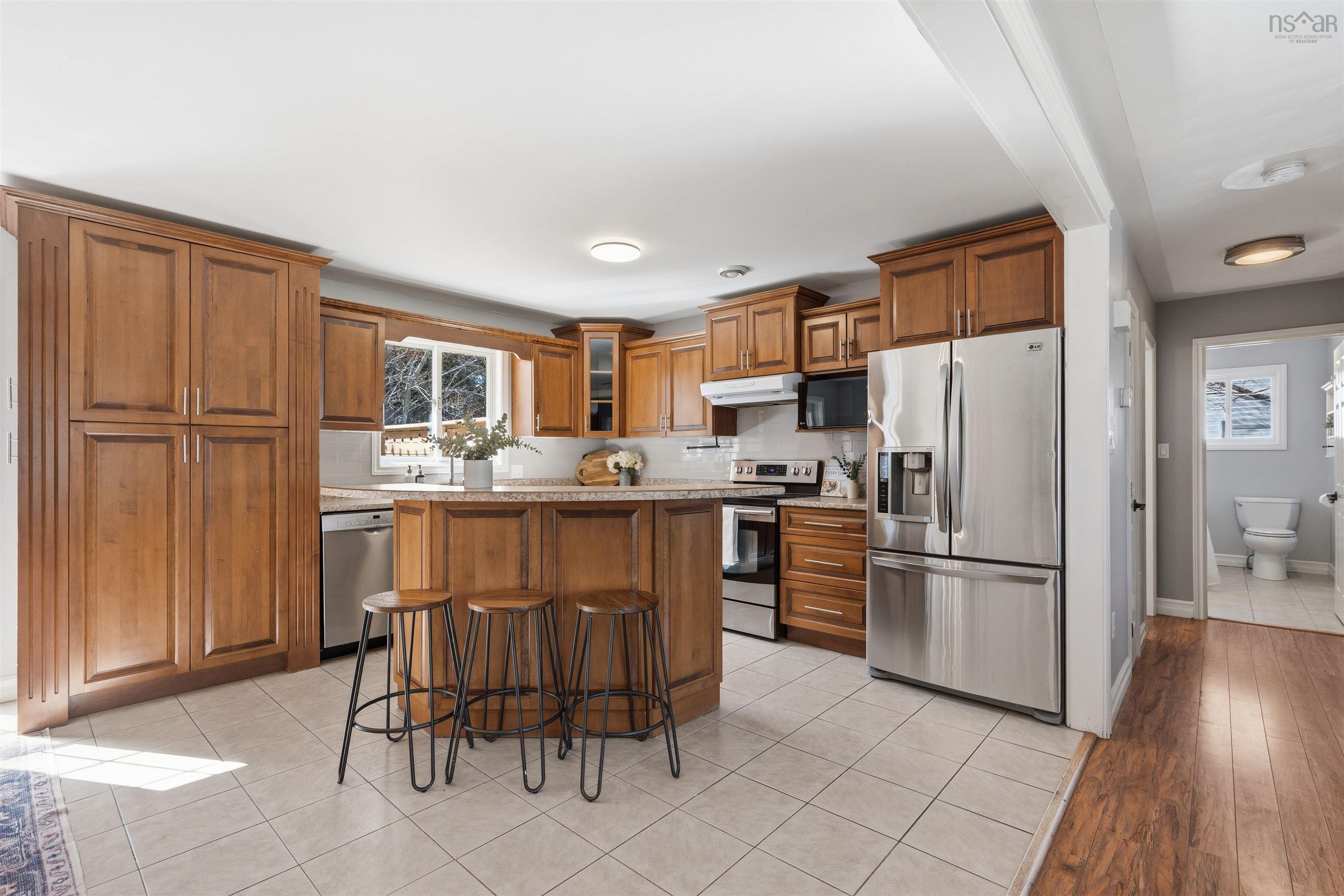 $569,900.00: 1410 Lucasville Road, Hammonds Plains