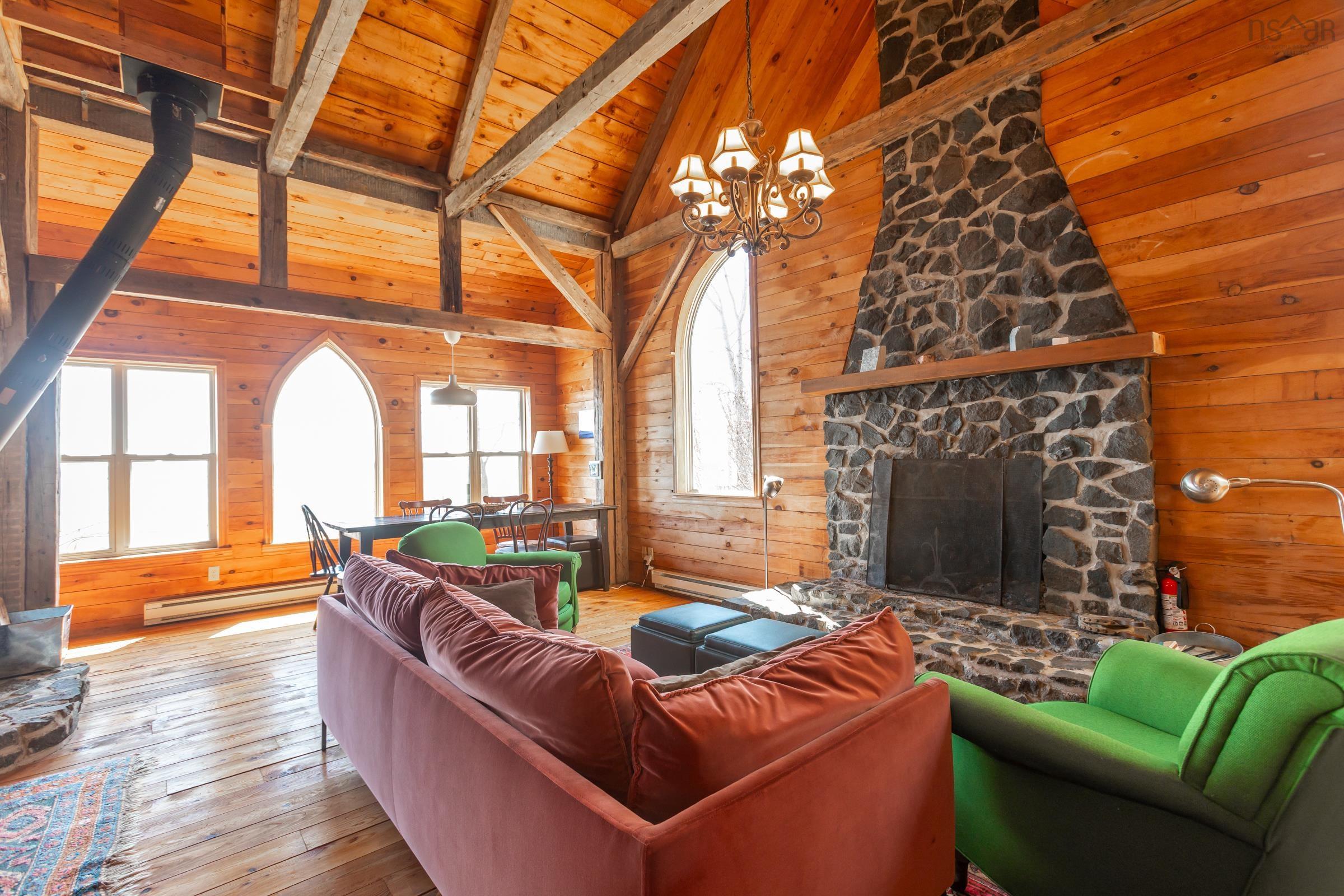 $459,900.00: 9482 Highway 217, Waterford