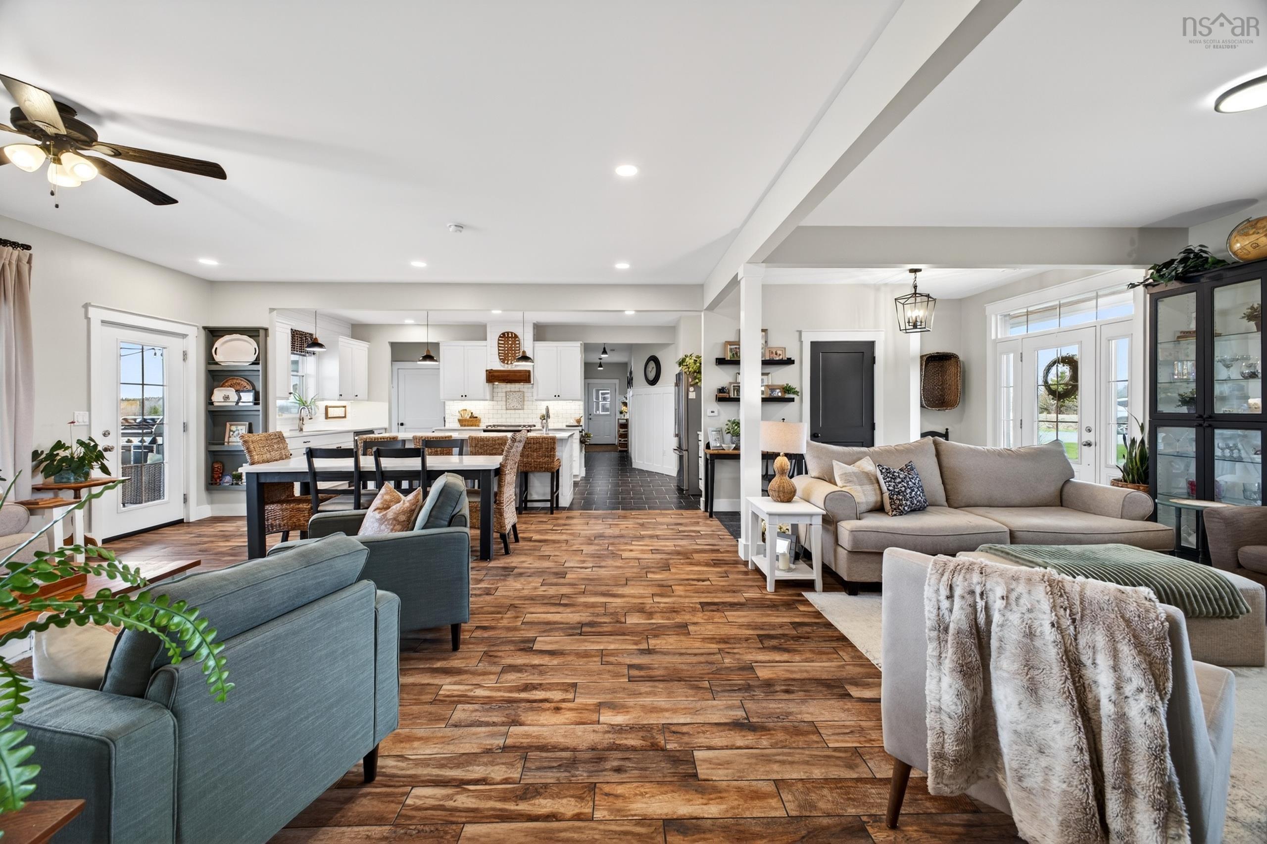 $836,999.00: 200 OLD HALIFAX Road, Pleasant Valley