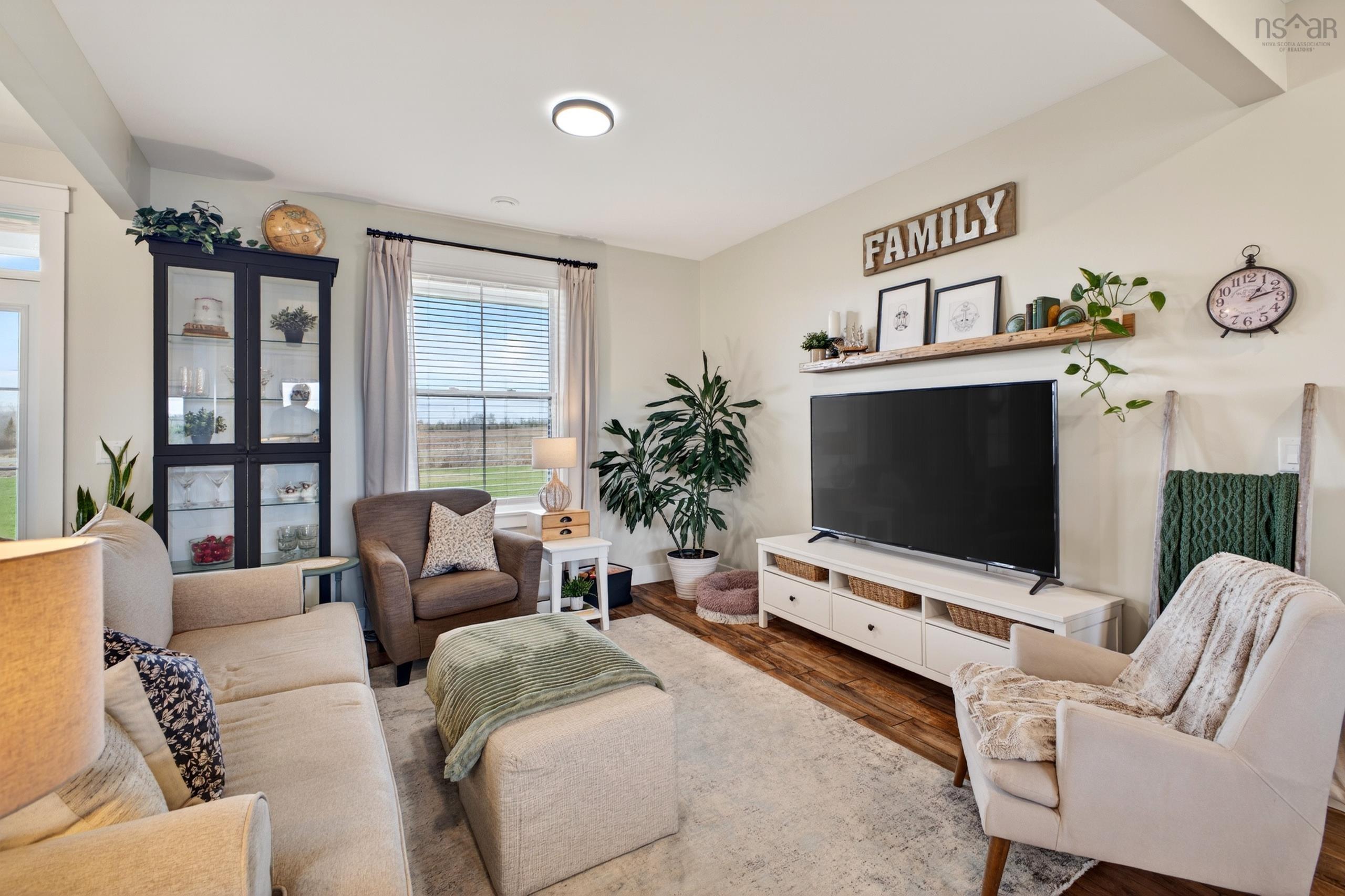 $836,999.00: 200 OLD HALIFAX Road, Pleasant Valley