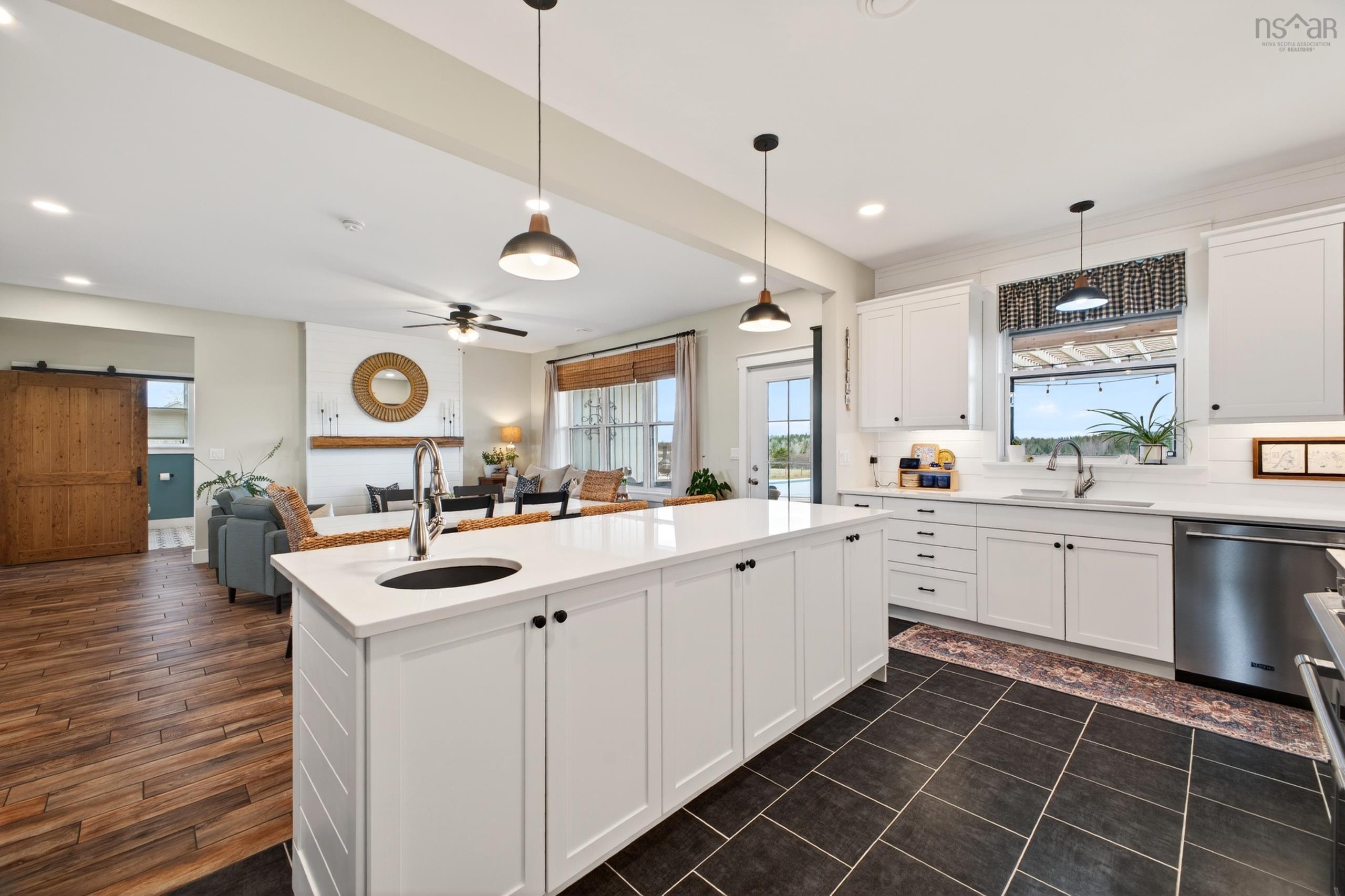 $836,999.00: 200 OLD HALIFAX Road, Pleasant Valley