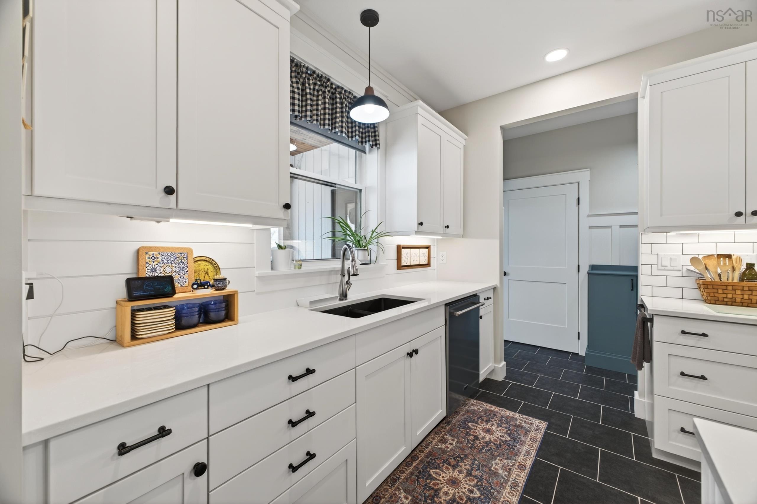 $836,999.00: 200 OLD HALIFAX Road, Pleasant Valley