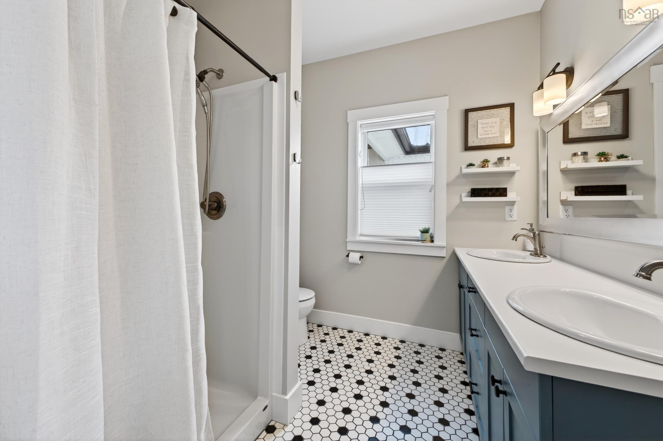 $836,999.00: 200 OLD HALIFAX Road, Pleasant Valley