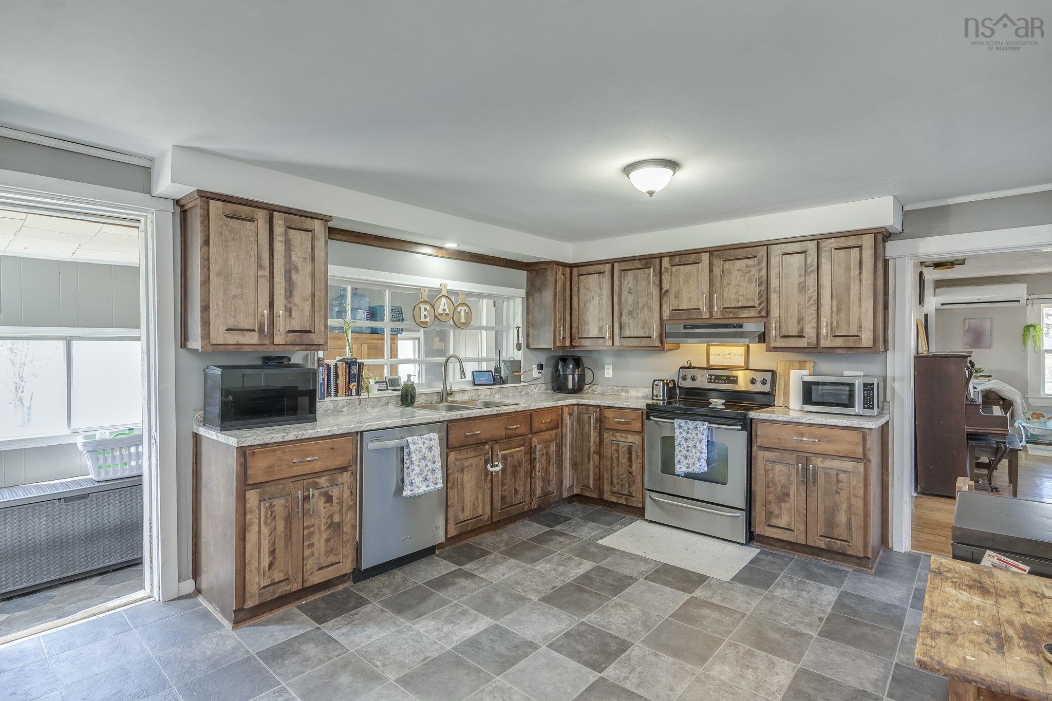 $299,900.00: 1278 Crisp Road, Inglisville