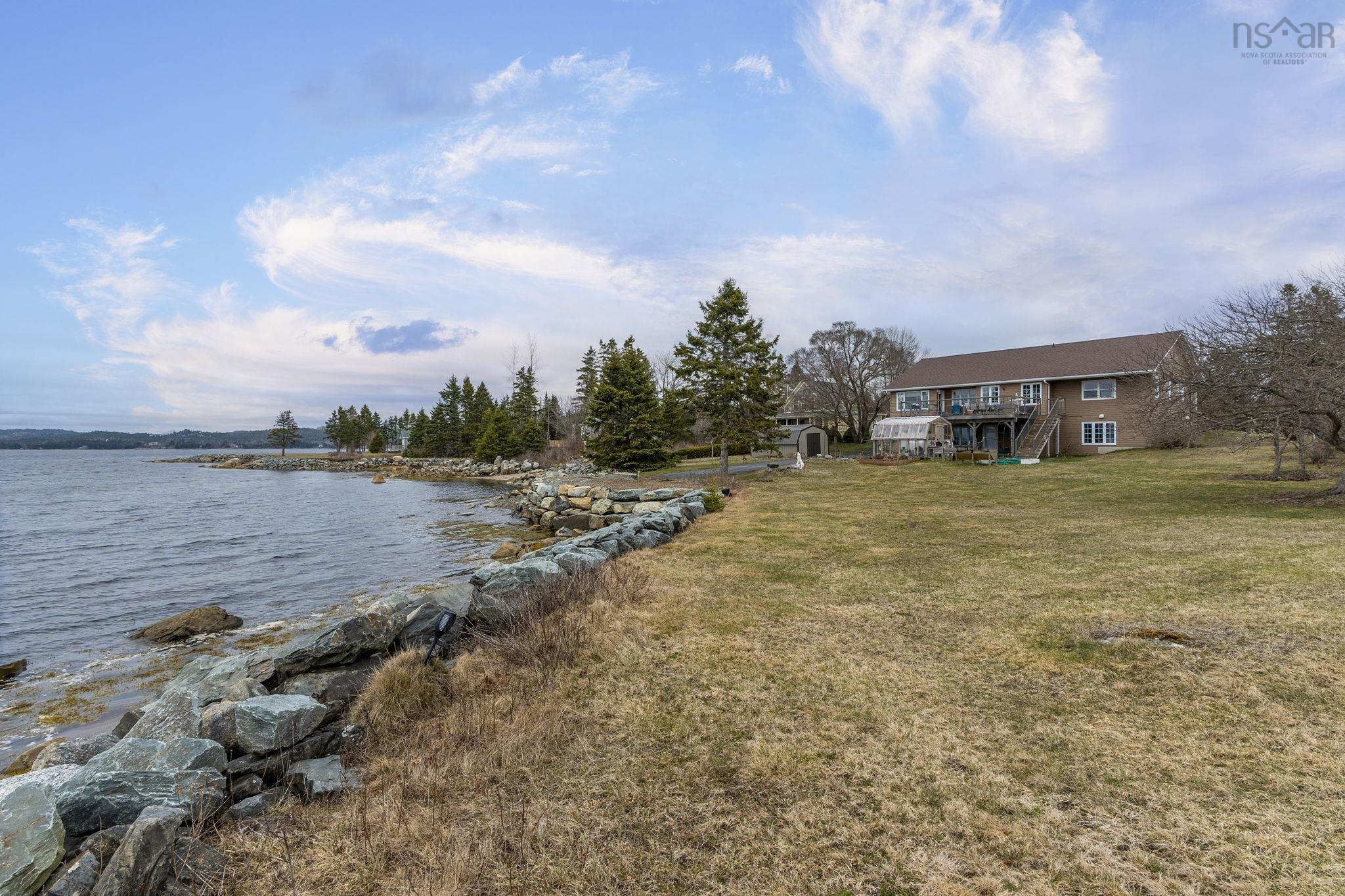 $849,900.00: 228 Ostrea Lake Road, Ostrea Lake