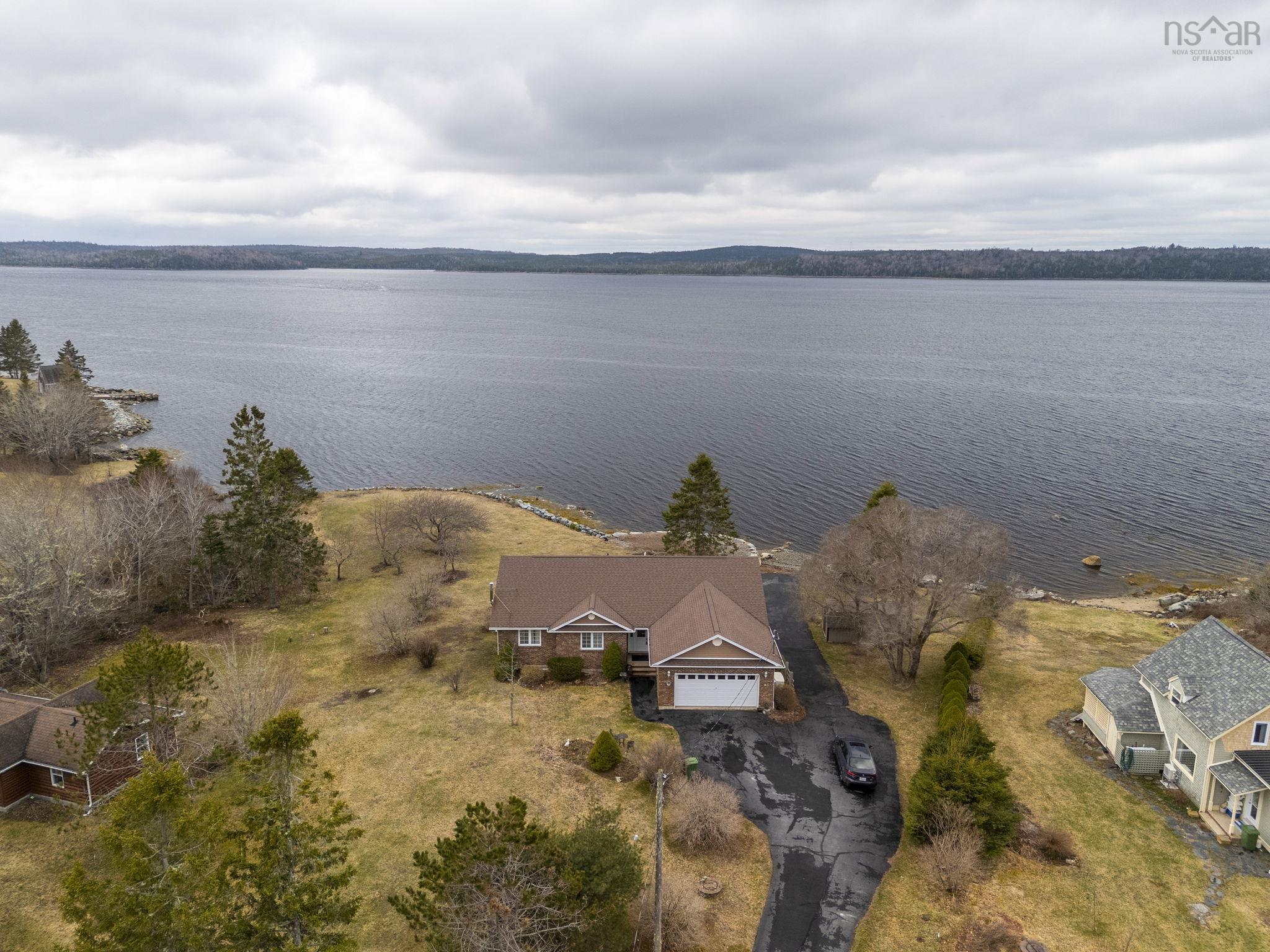 $849,900.00: 228 Ostrea Lake Road, Ostrea Lake