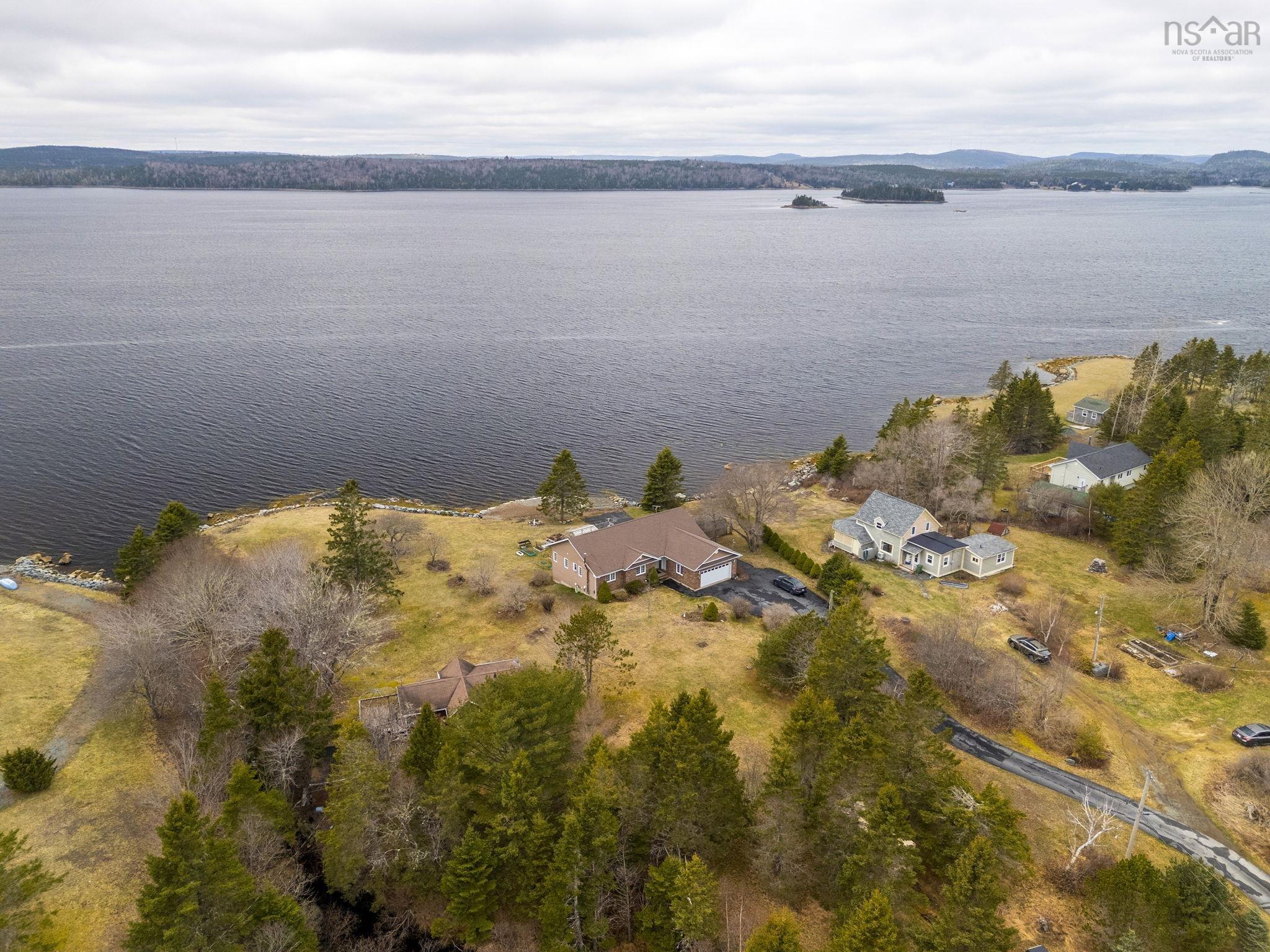 $849,900.00: 228 Ostrea Lake Road, Ostrea Lake