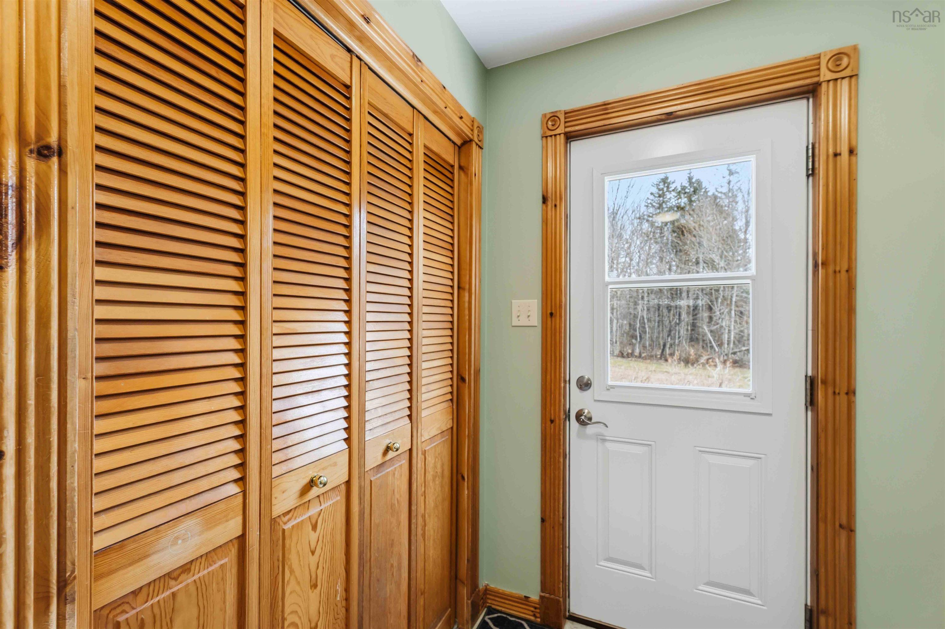 $899,000.00: 2749 Highway 359, Centreville