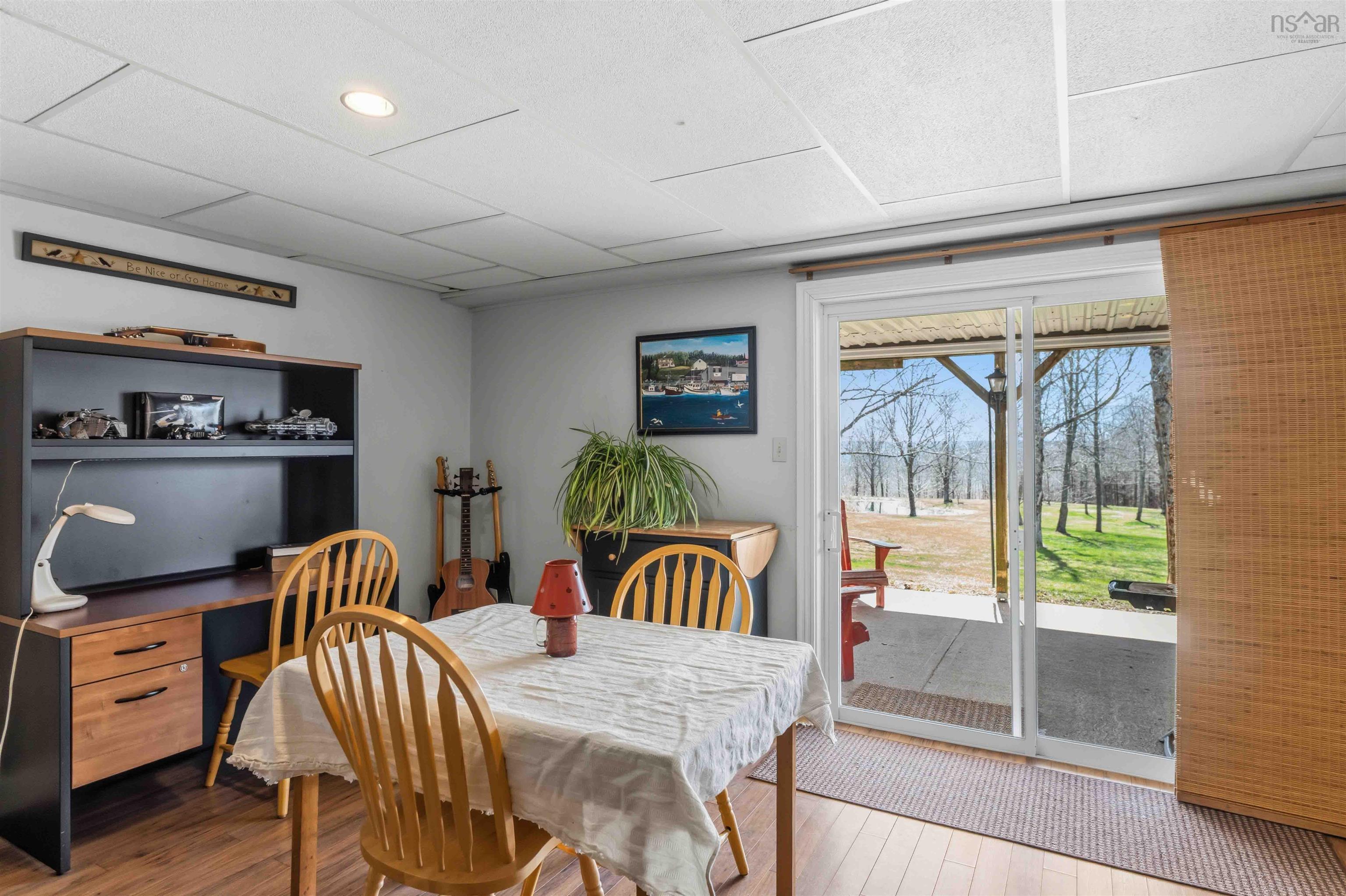 $899,000.00: 2749 Highway 359, Centreville