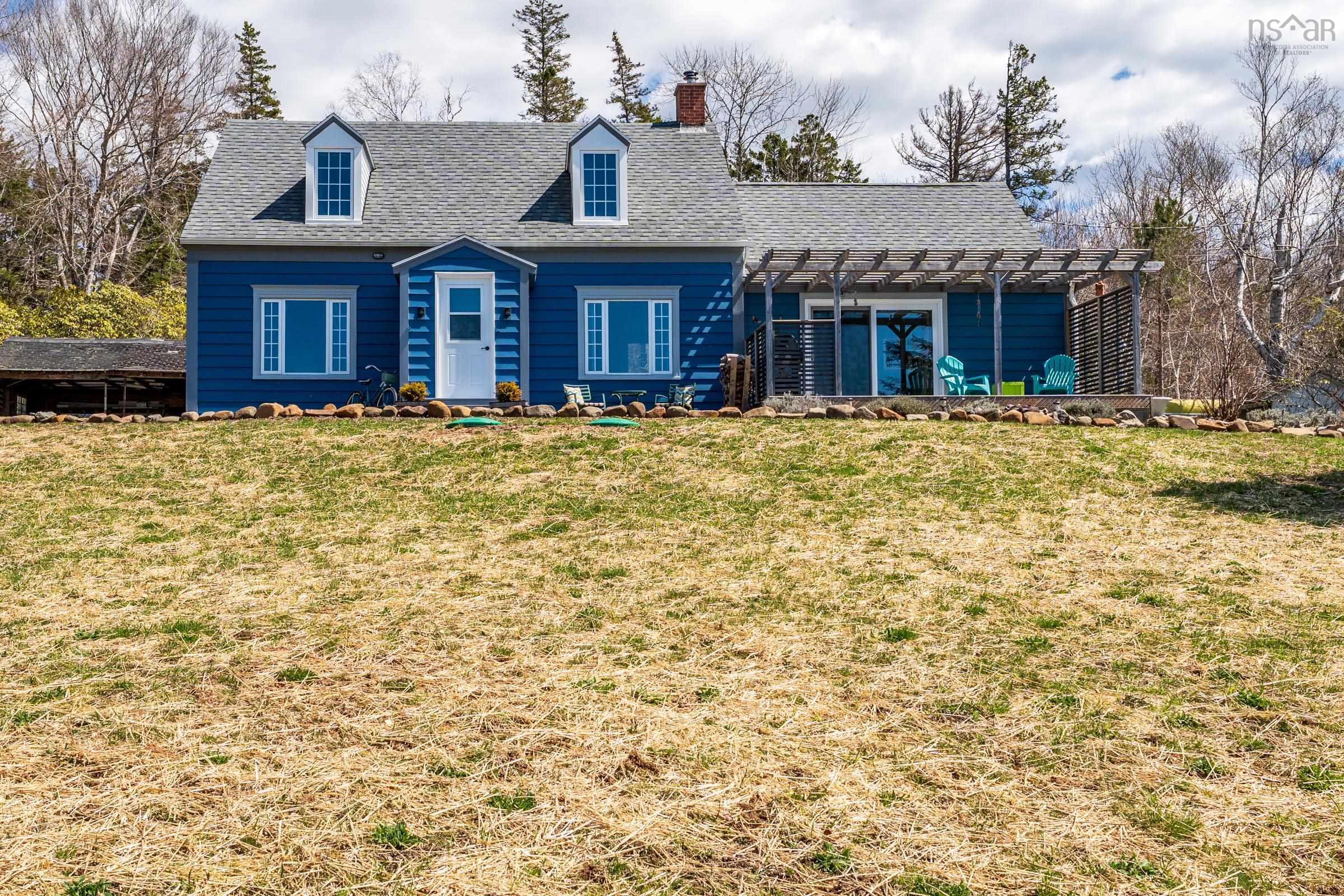 $420,000.00: 84 Old Post Road, Clementsport