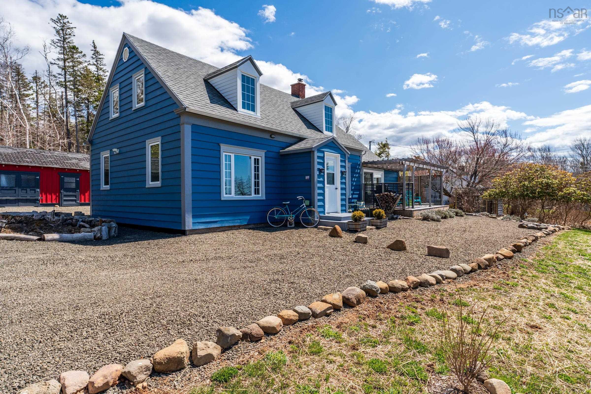 $420,000.00: 84 Old Post Road, Clementsport