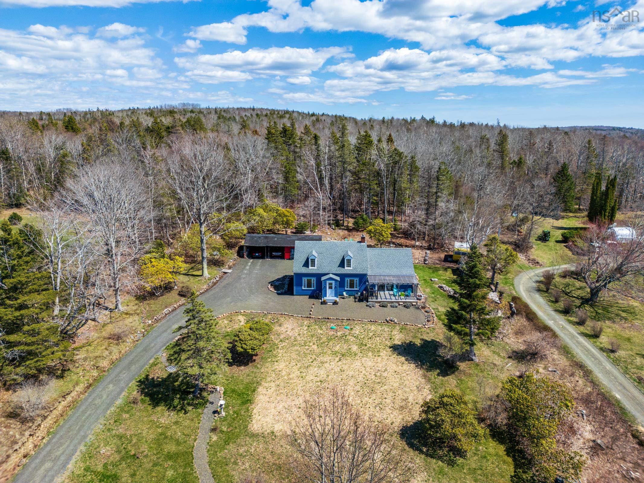 $420,000.00: 84 Old Post Road, Clementsport