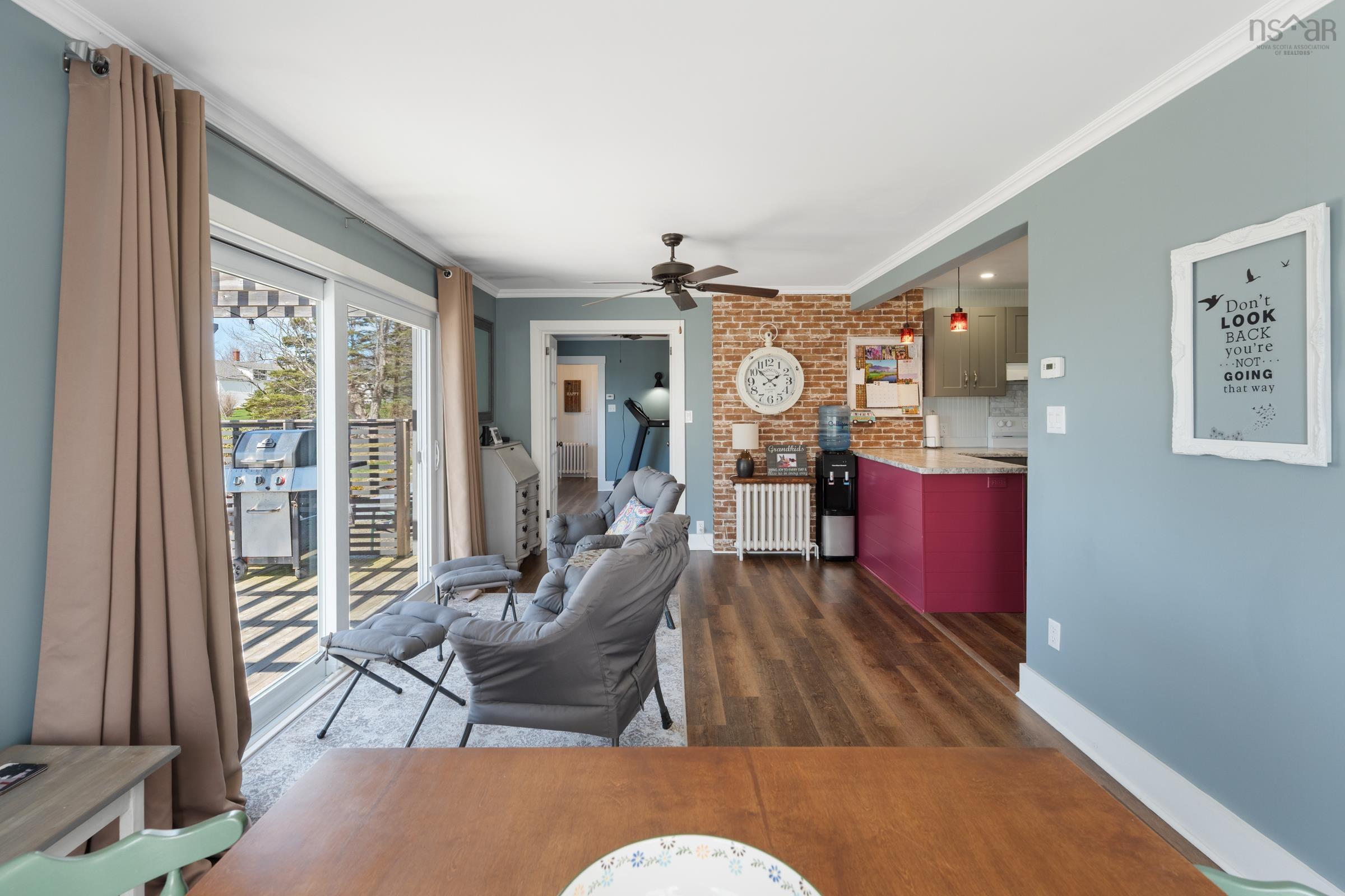 $420,000.00: 84 Old Post Road, Clementsport