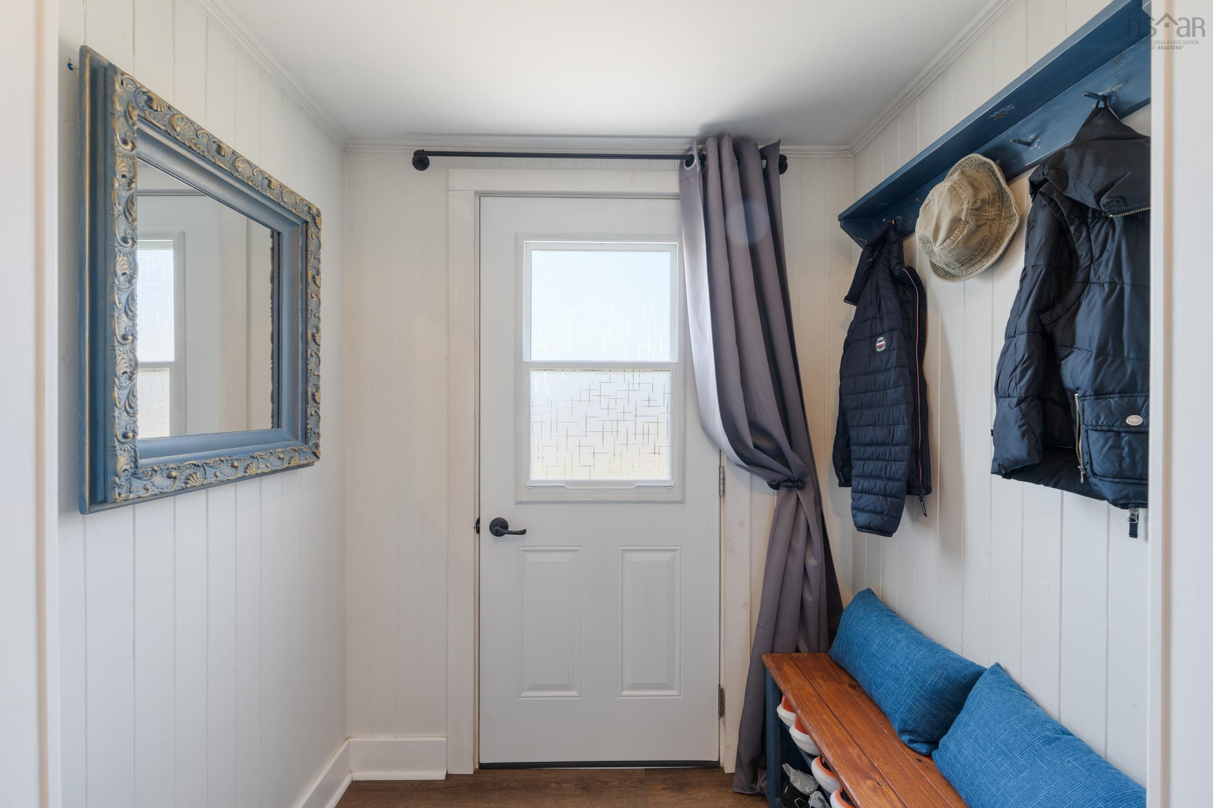 $420,000.00: 84 Old Post Road, Clementsport