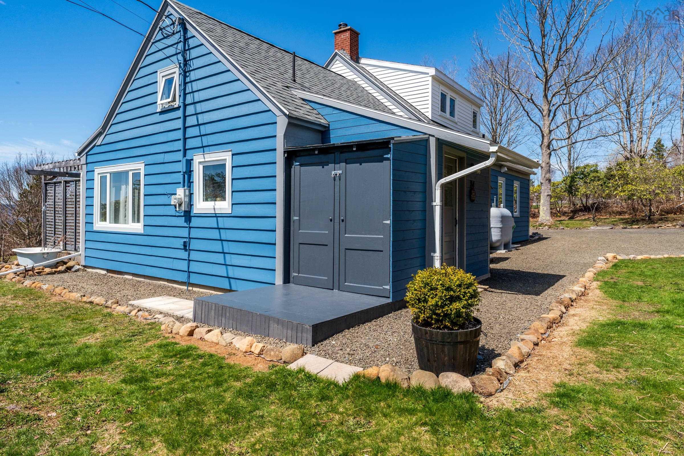 $420,000.00: 84 Old Post Road, Clementsport