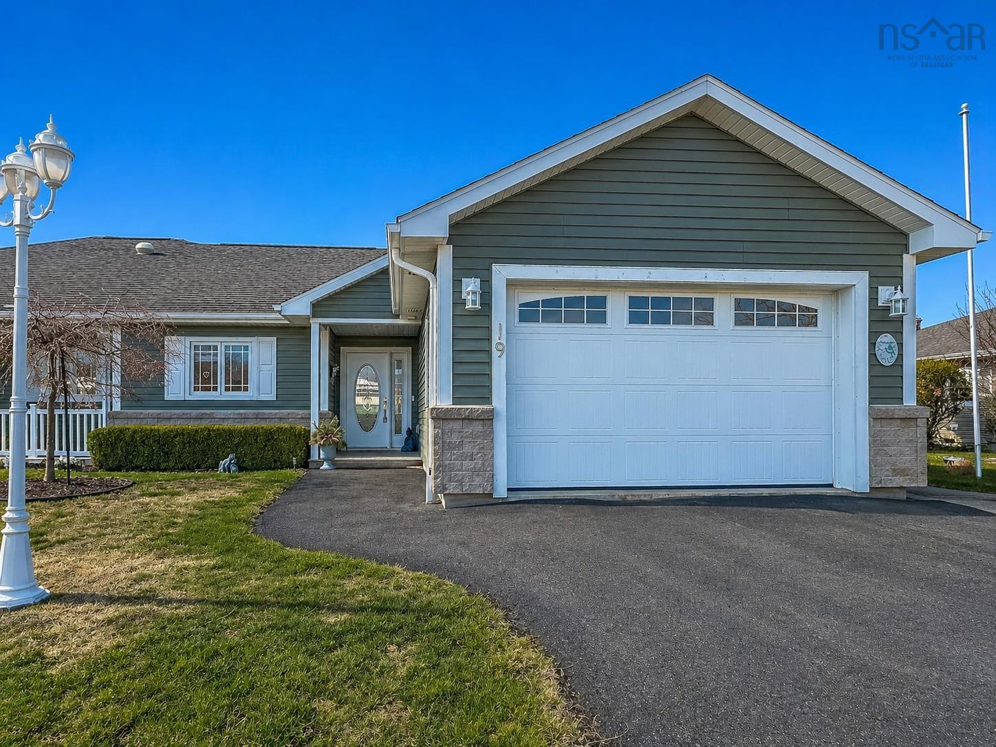 $495,000.00: 19 Beckwith Drive, Berwick