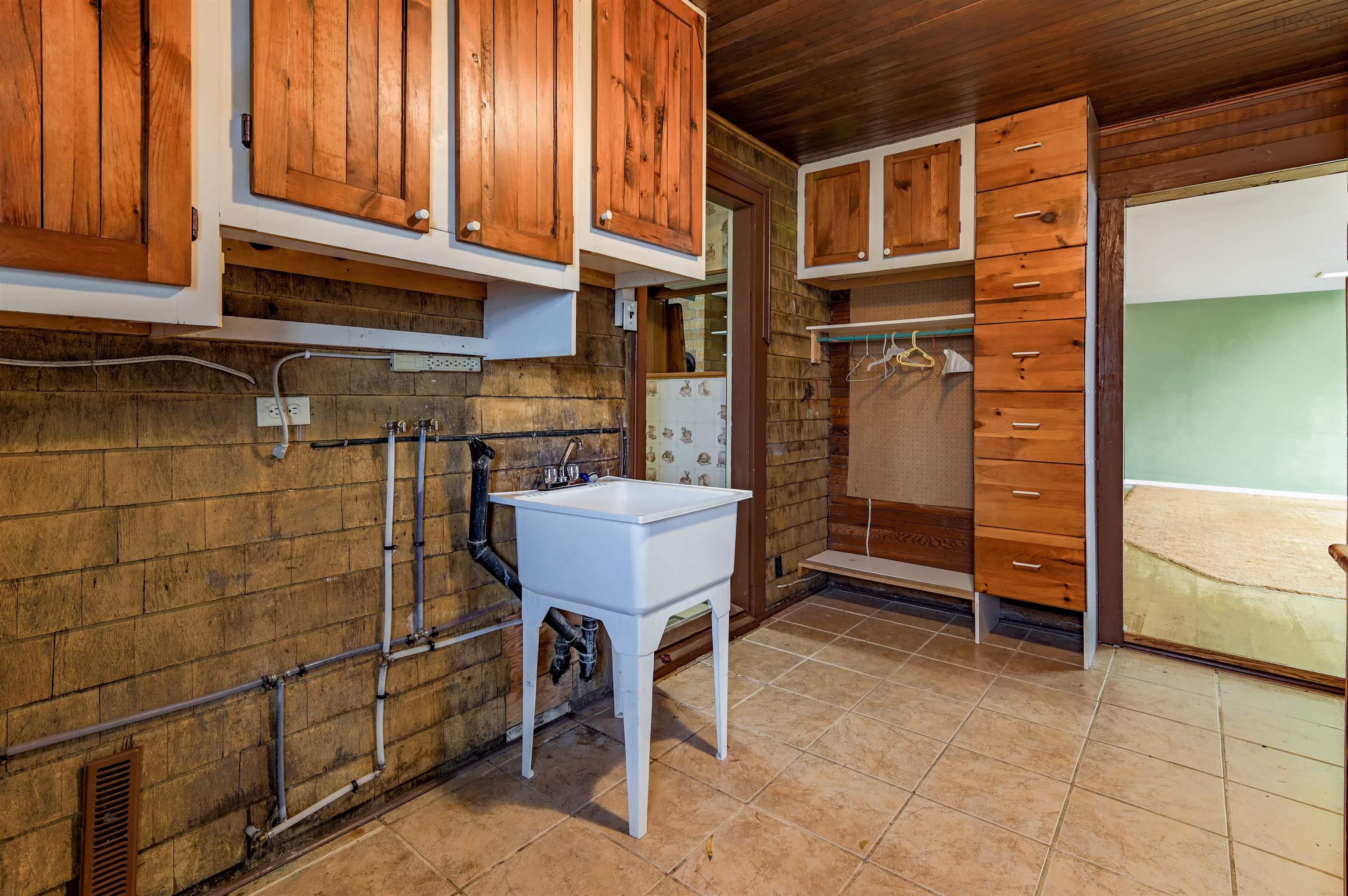 $349,900.00: 1639 Highway 1, Auburn