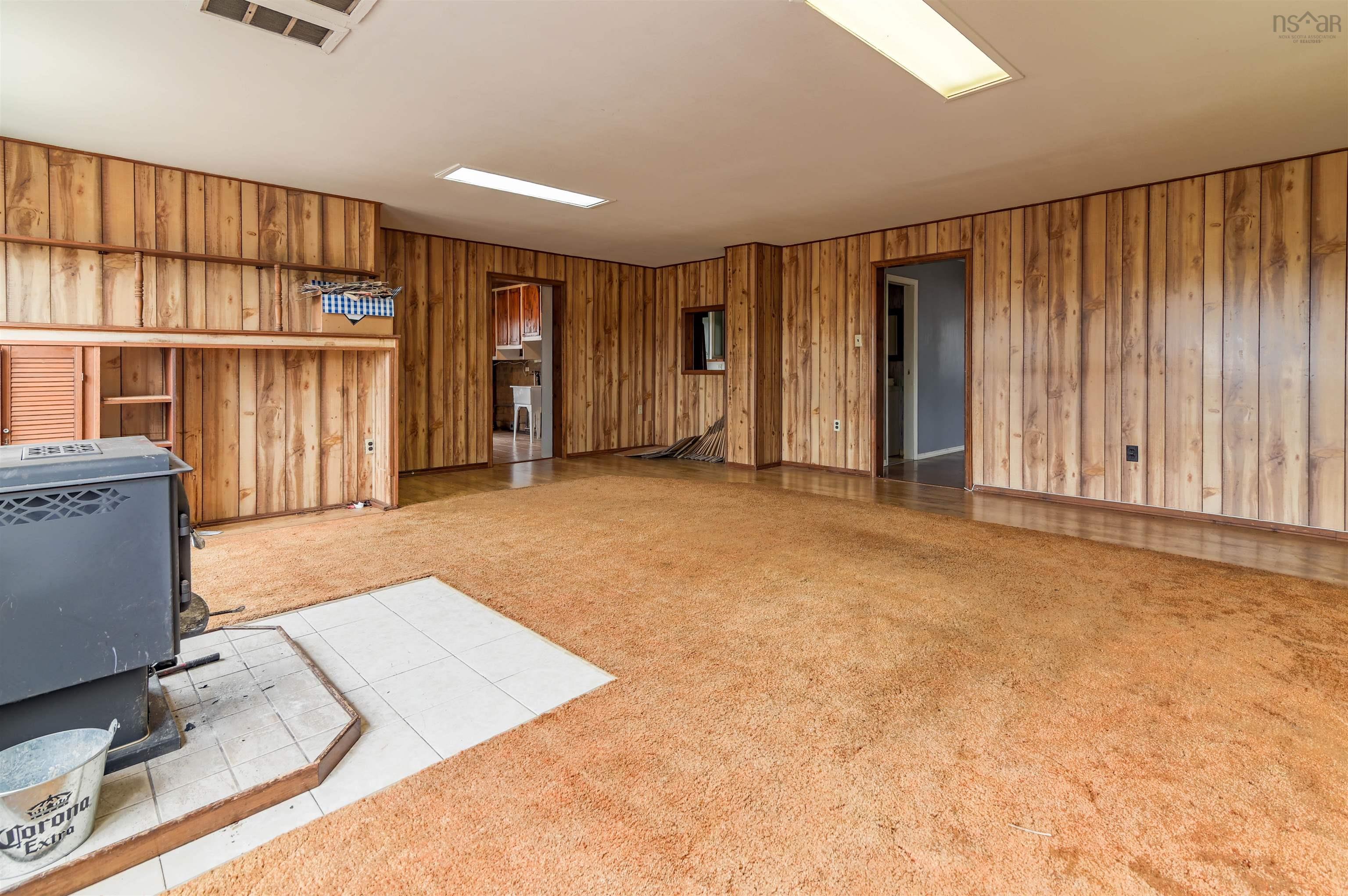 $349,900.00: 1639 Highway 1, Auburn