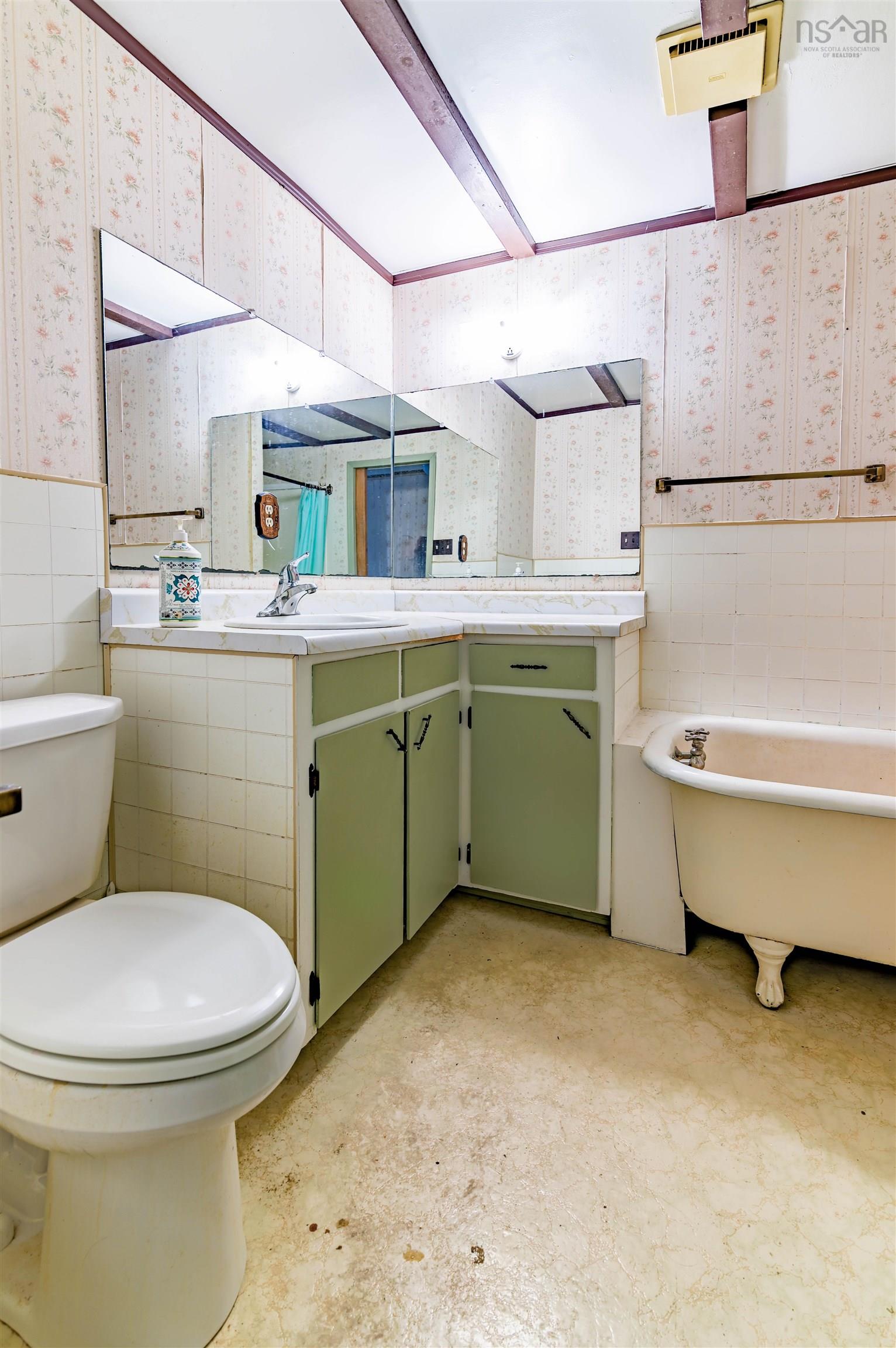 $349,900.00: 1639 Highway 1, Auburn