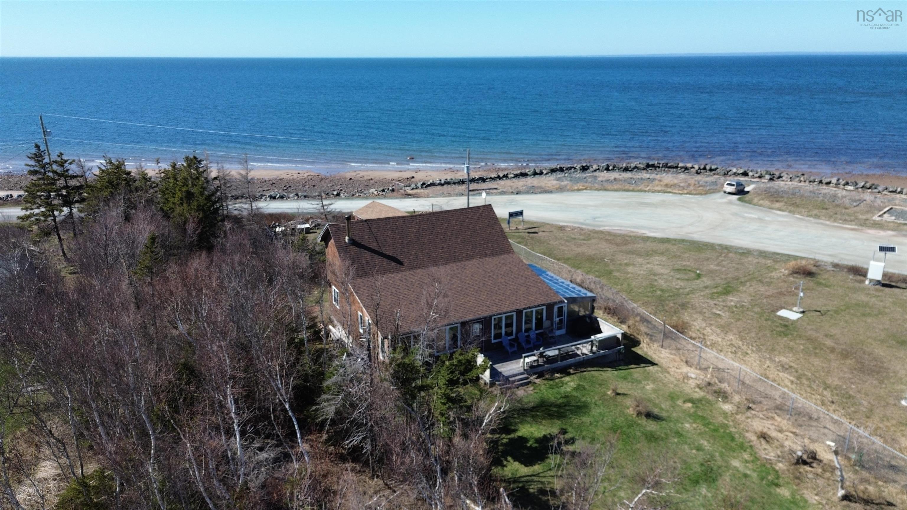 $775,000.00: 1836 Caribou Island Road, Caribou Island