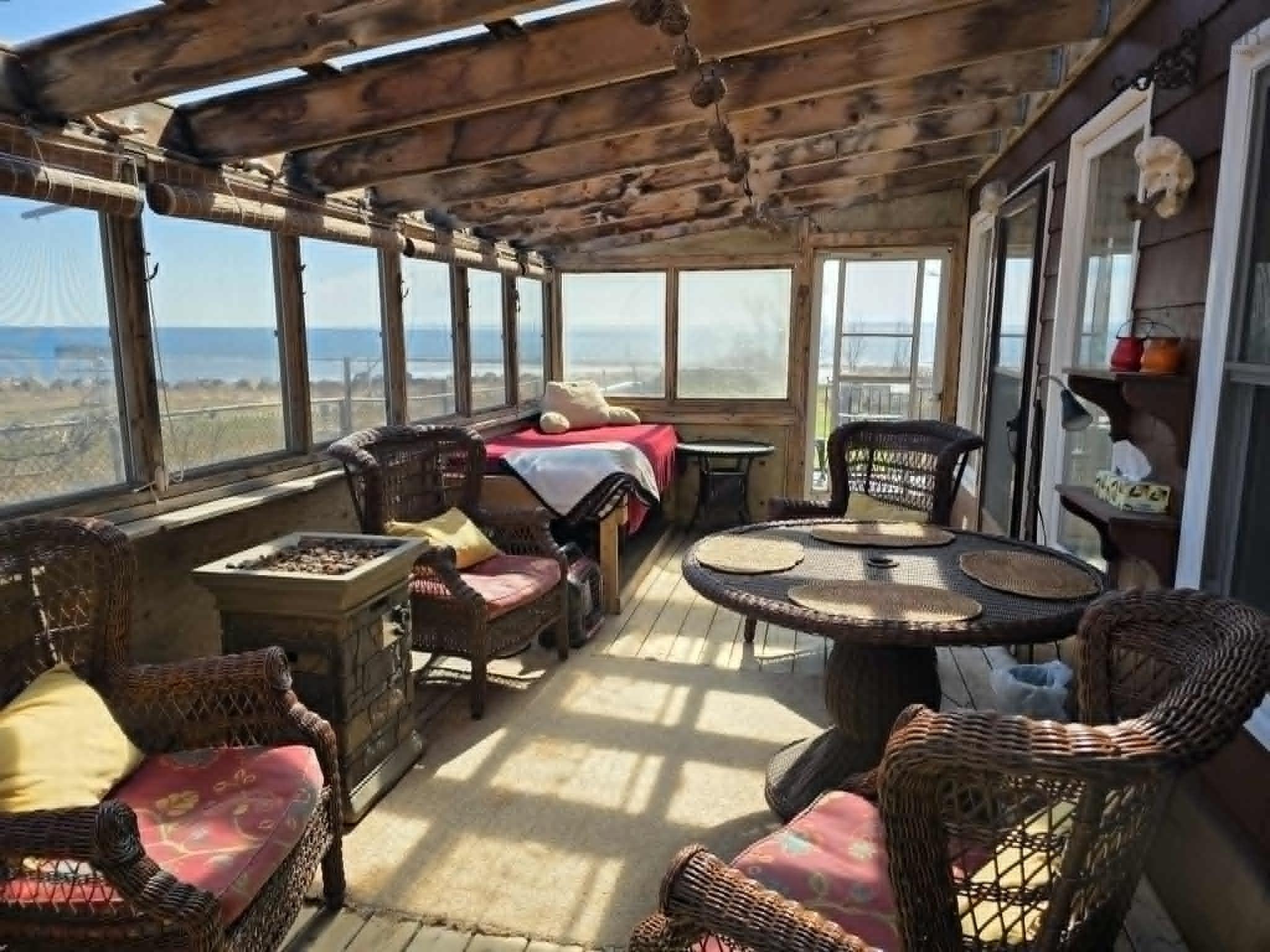 $775,000.00: 1836 Caribou Island Road, Caribou Island