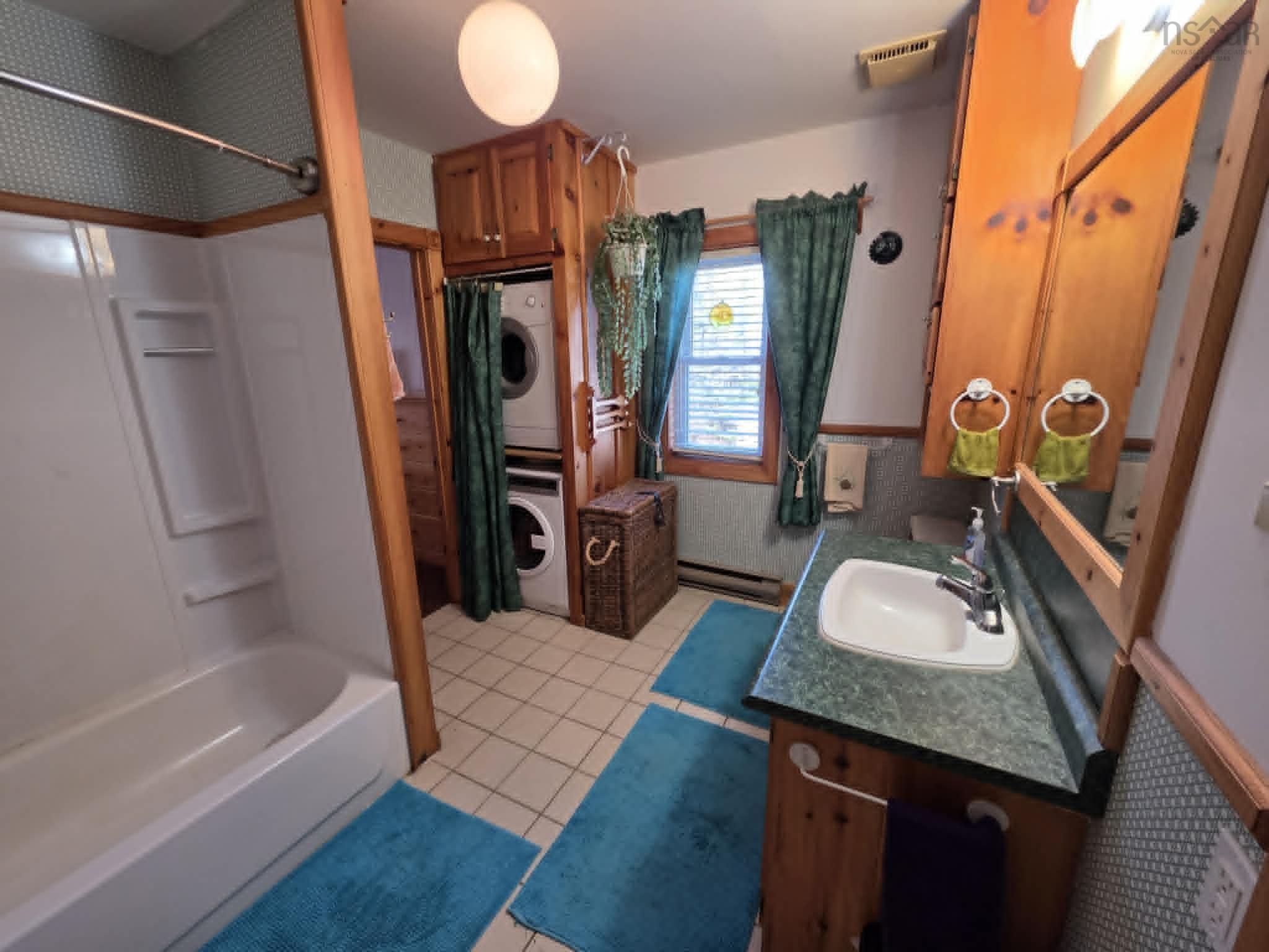 $775,000.00: 1836 Caribou Island Road, Caribou Island