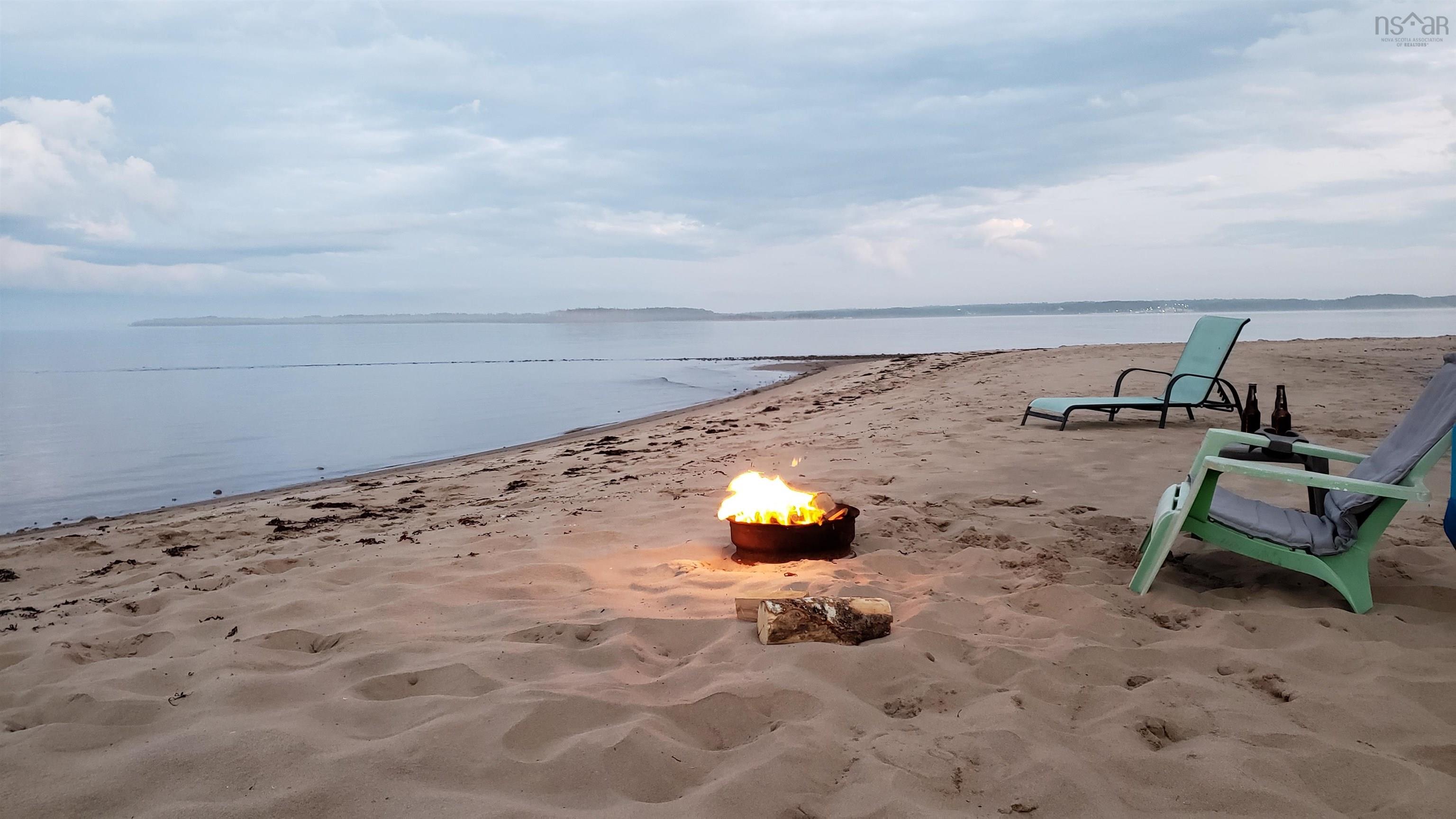 $775,000.00: 1836 Caribou Island Road, Caribou Island