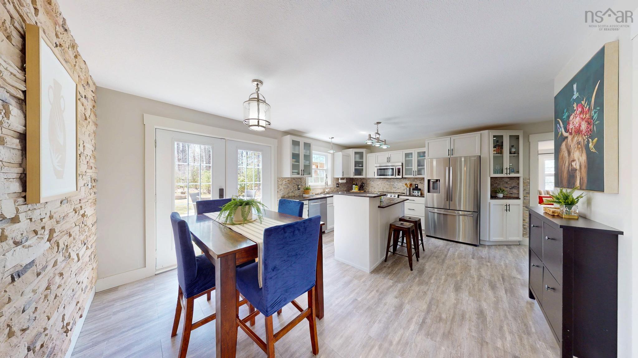 $587,500.00: 489 Alexander Mackenzie Road, South Farmington