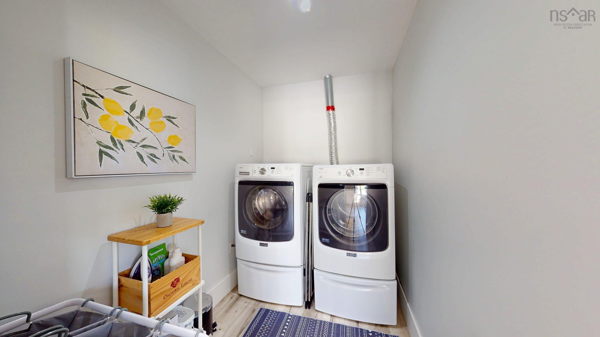 $587,500.00: 489 Alexander Mackenzie Road, South Farmington