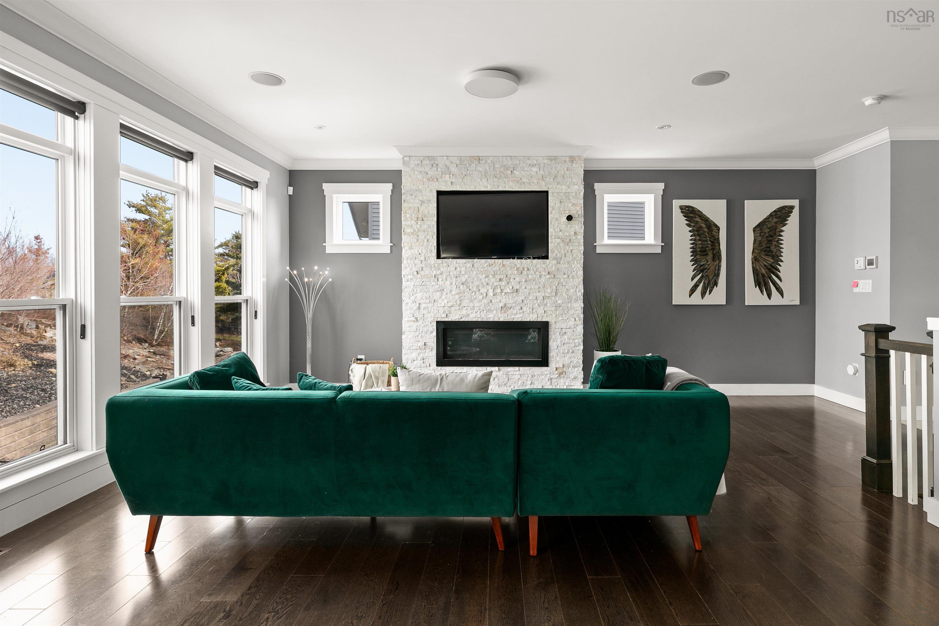 $899,900.00: 139 Hollyhock Way, Bedford