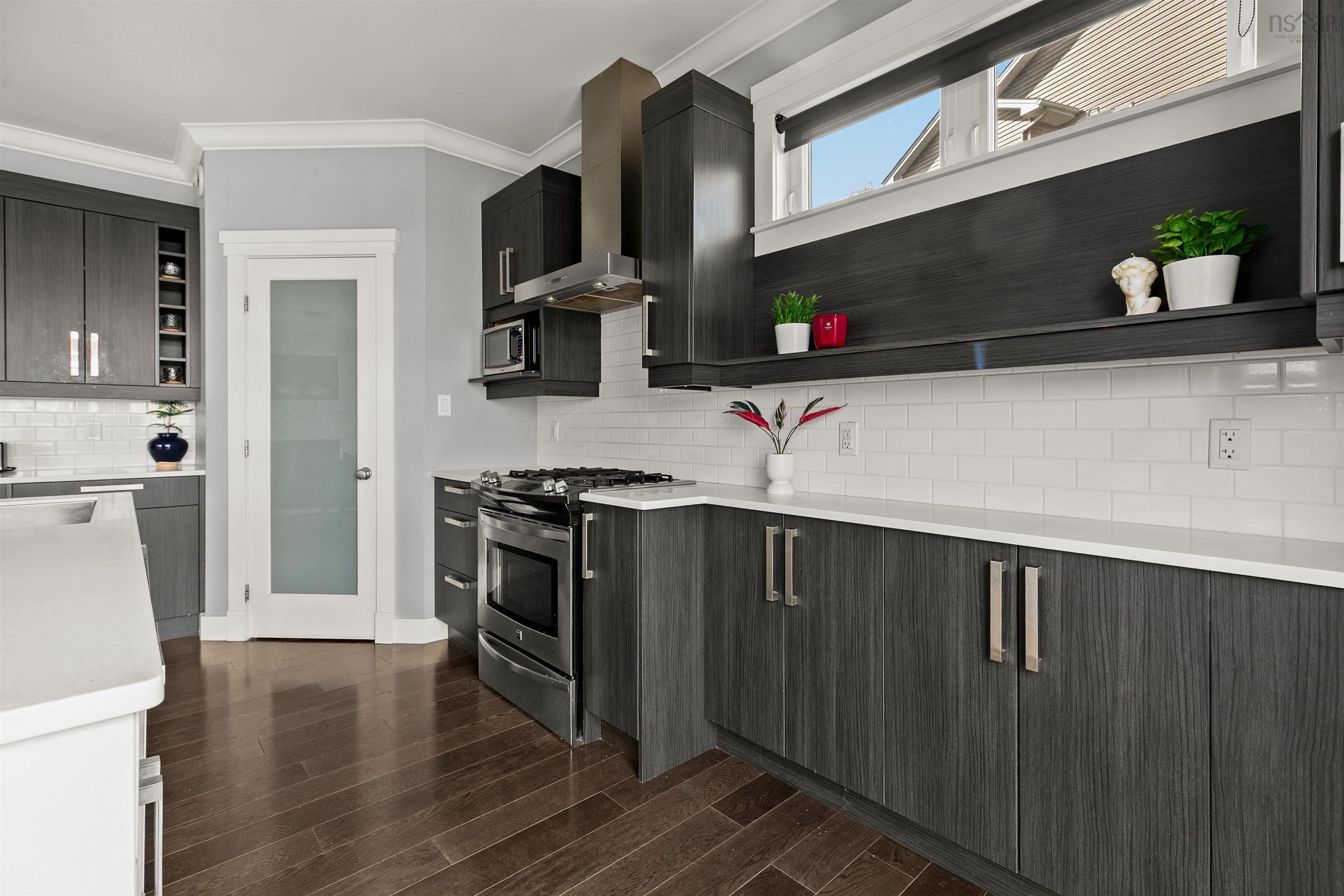 $899,900.00: 139 Hollyhock Way, Bedford