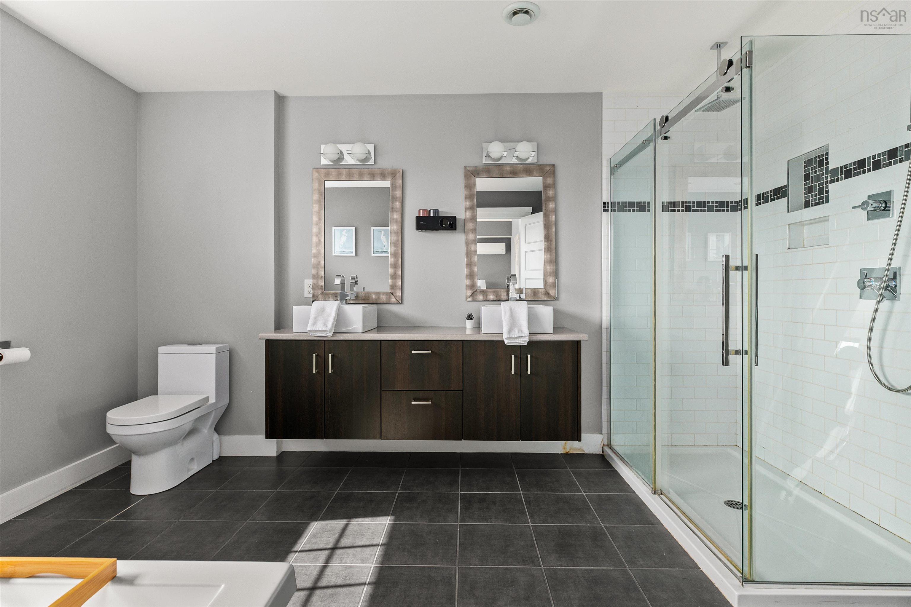 $899,900.00: 139 Hollyhock Way, Bedford