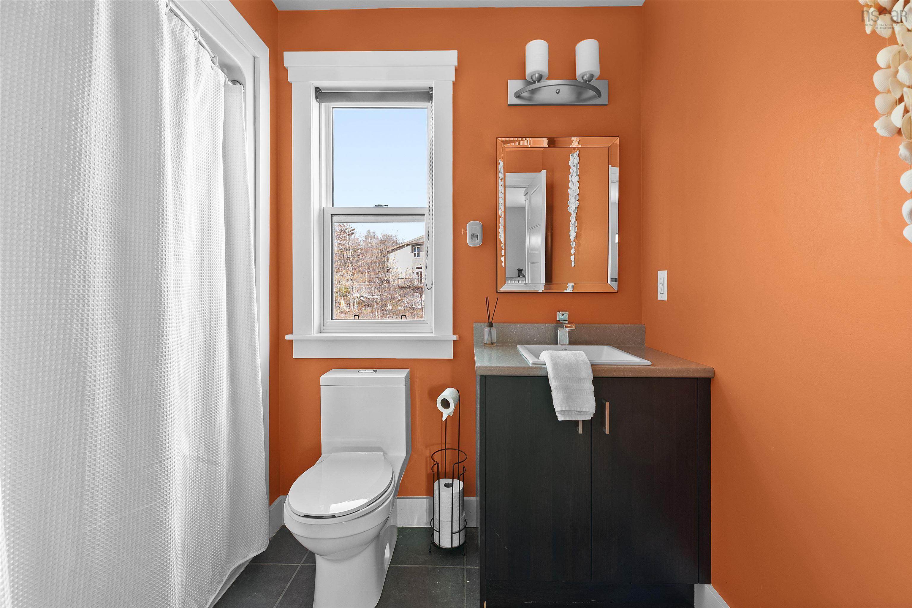 $899,900.00: 139 Hollyhock Way, Bedford