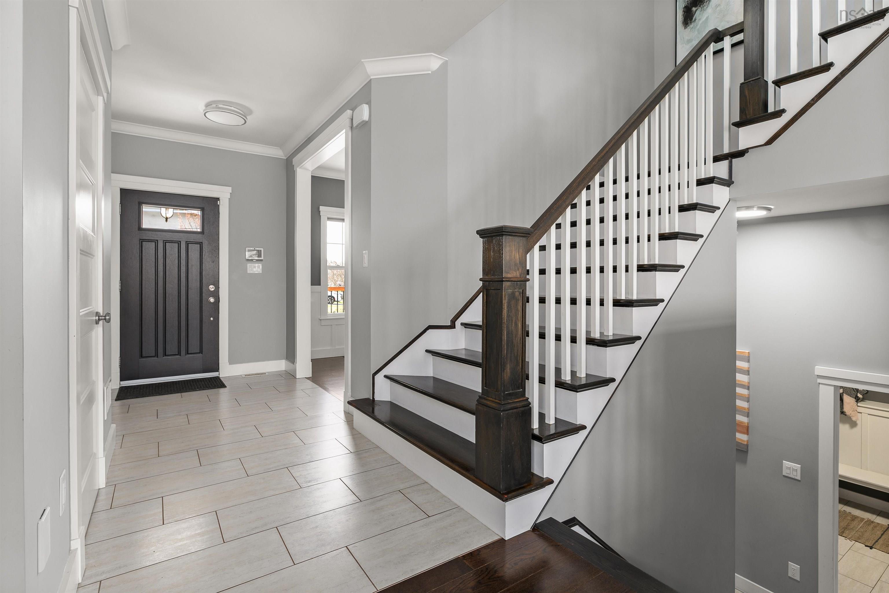 $899,900.00: 139 Hollyhock Way, Bedford