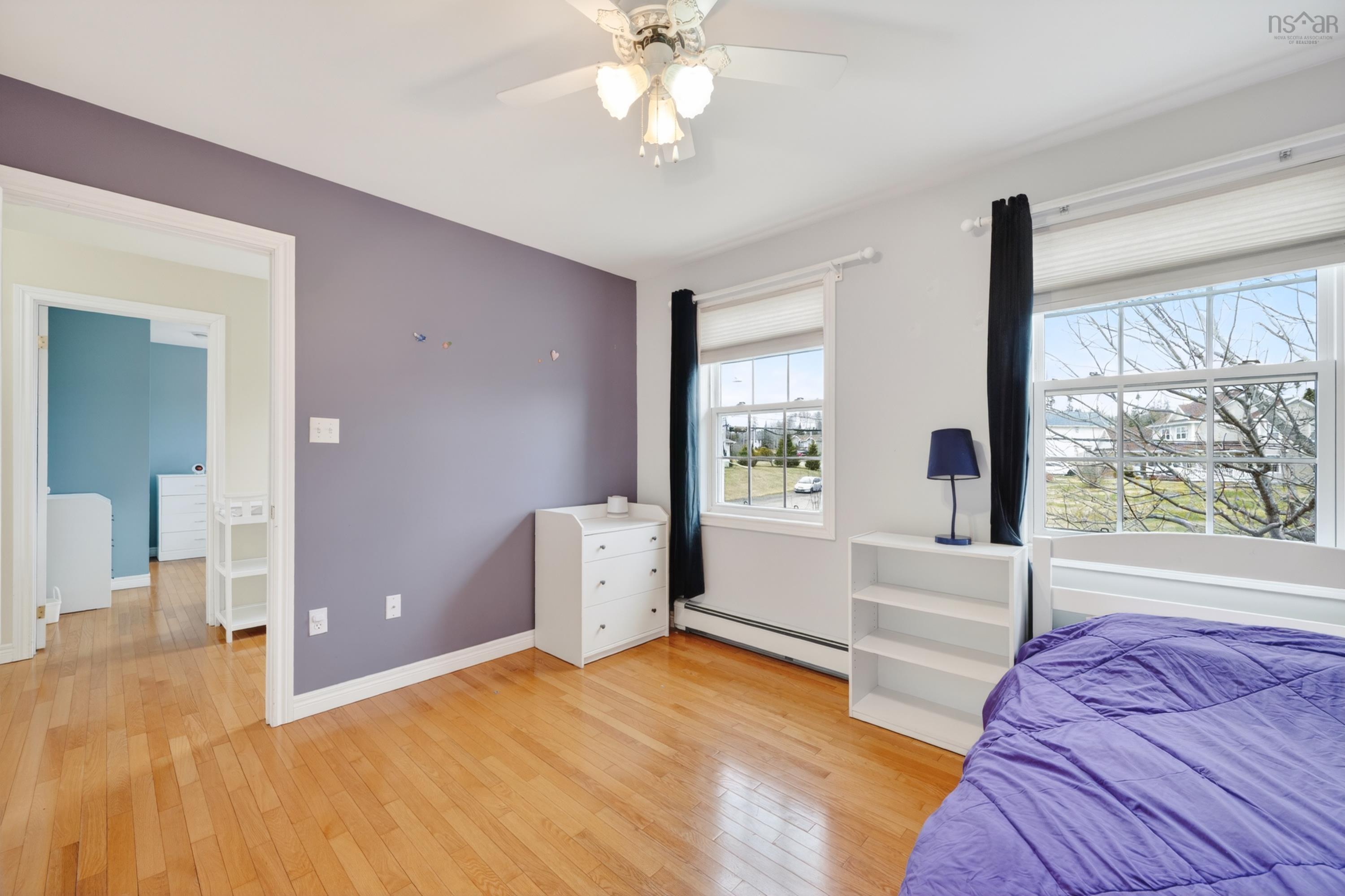 $529,900.00: 10 Amberwood Crescent Crescent, Westmount