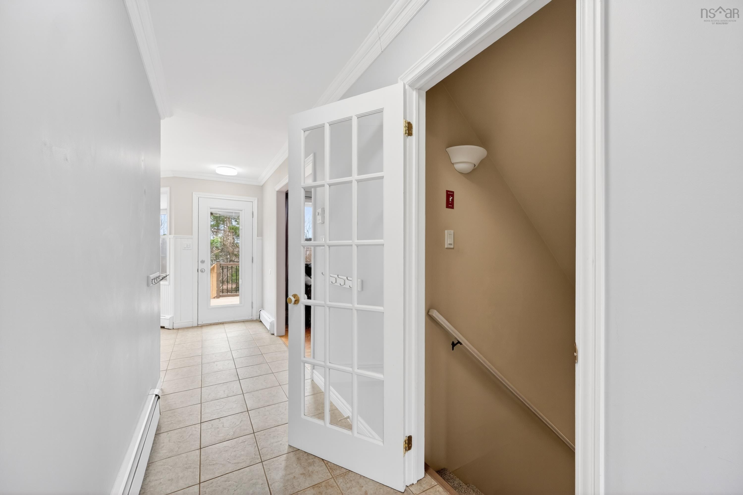 $529,900.00: 10 Amberwood Crescent Crescent, Westmount