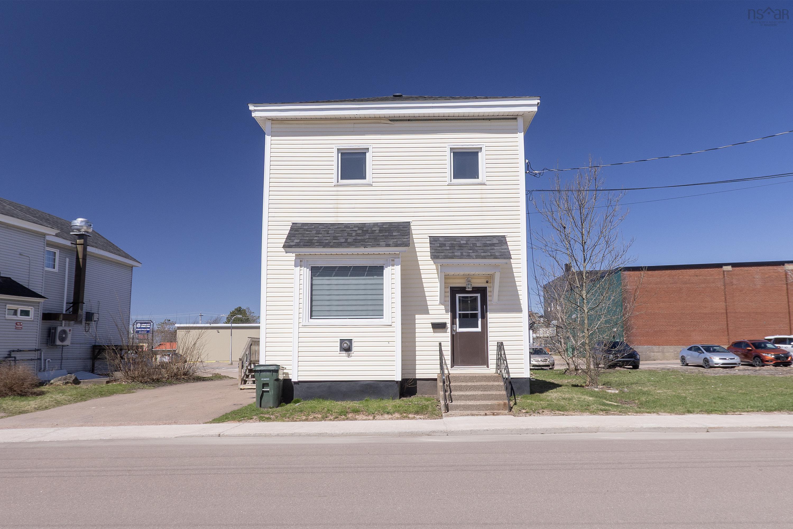 $218,000.00: 14 Prince Arthur Street, Amherst