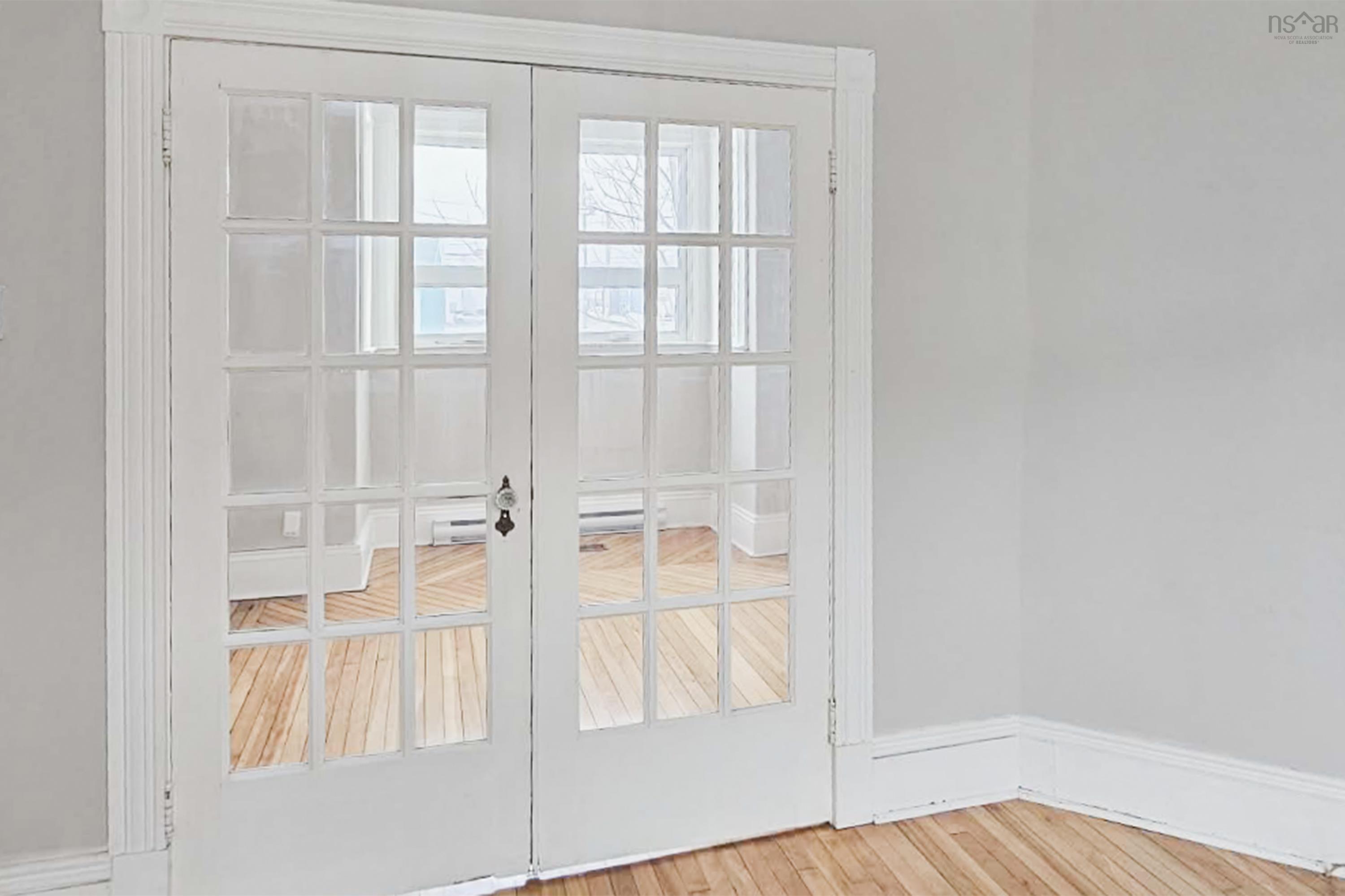 $218,000.00: 14 Prince Arthur Street, Amherst